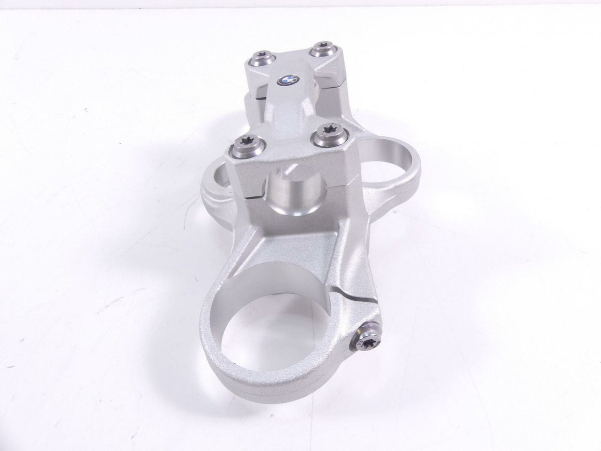 2020 BMW F900 R F900R K83 Upper Triple Tree Steering Clamp Risers 8404205 {{ shop.shopifyCountryName }} - Mototech271