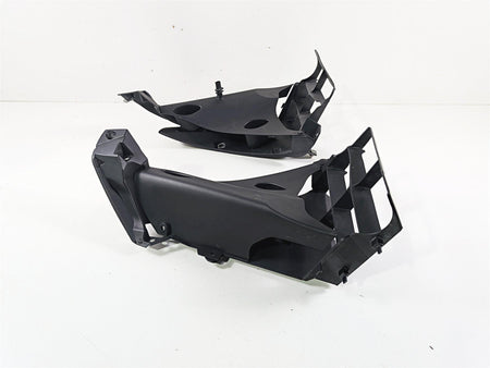 2016 BMW R1200RT RT RTW K52 Radiator Inlet Cover Fairing Shroud 46637728668 {{ shop.shopifyCountryName }} - Mototech271