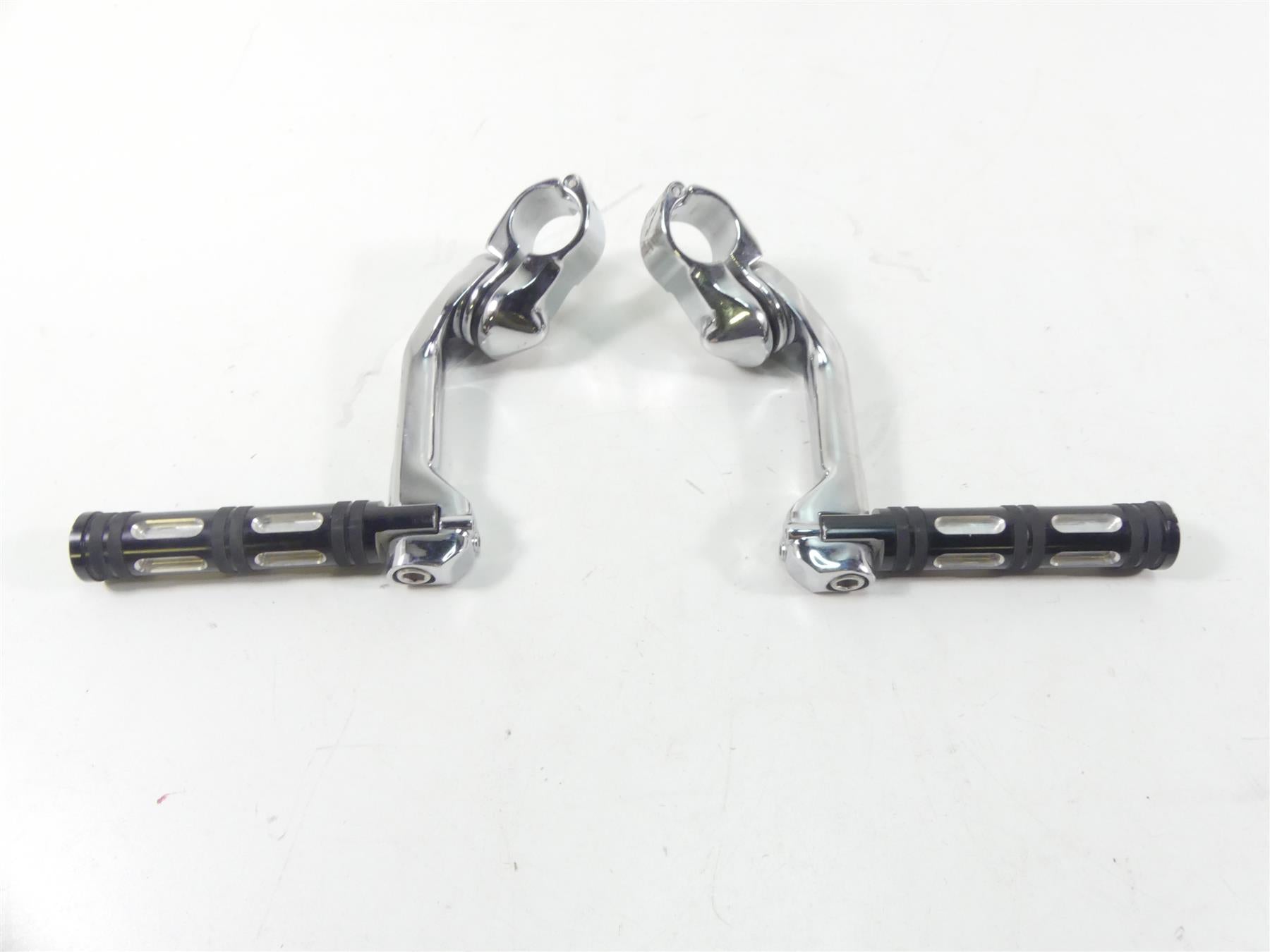 2019 Harley FLHC Softail Heritage Left Right Highway Foot Peg Set 50829-07A {{ shop.shopifyCountryName }} - Mototech271
