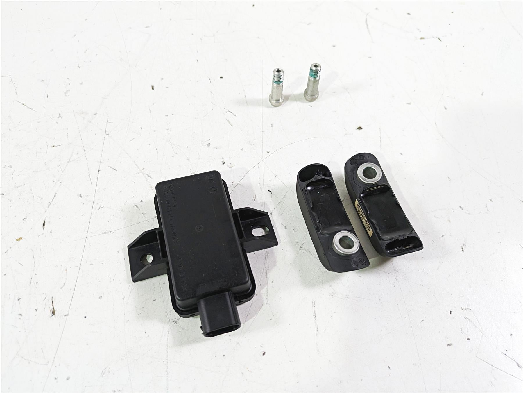 2014 BMW R1200 RT RTW K52 Rdc Module Tire Sensor Set 36318532732 65758546222 {{ shop.shopifyCountryName }} - Mototech271