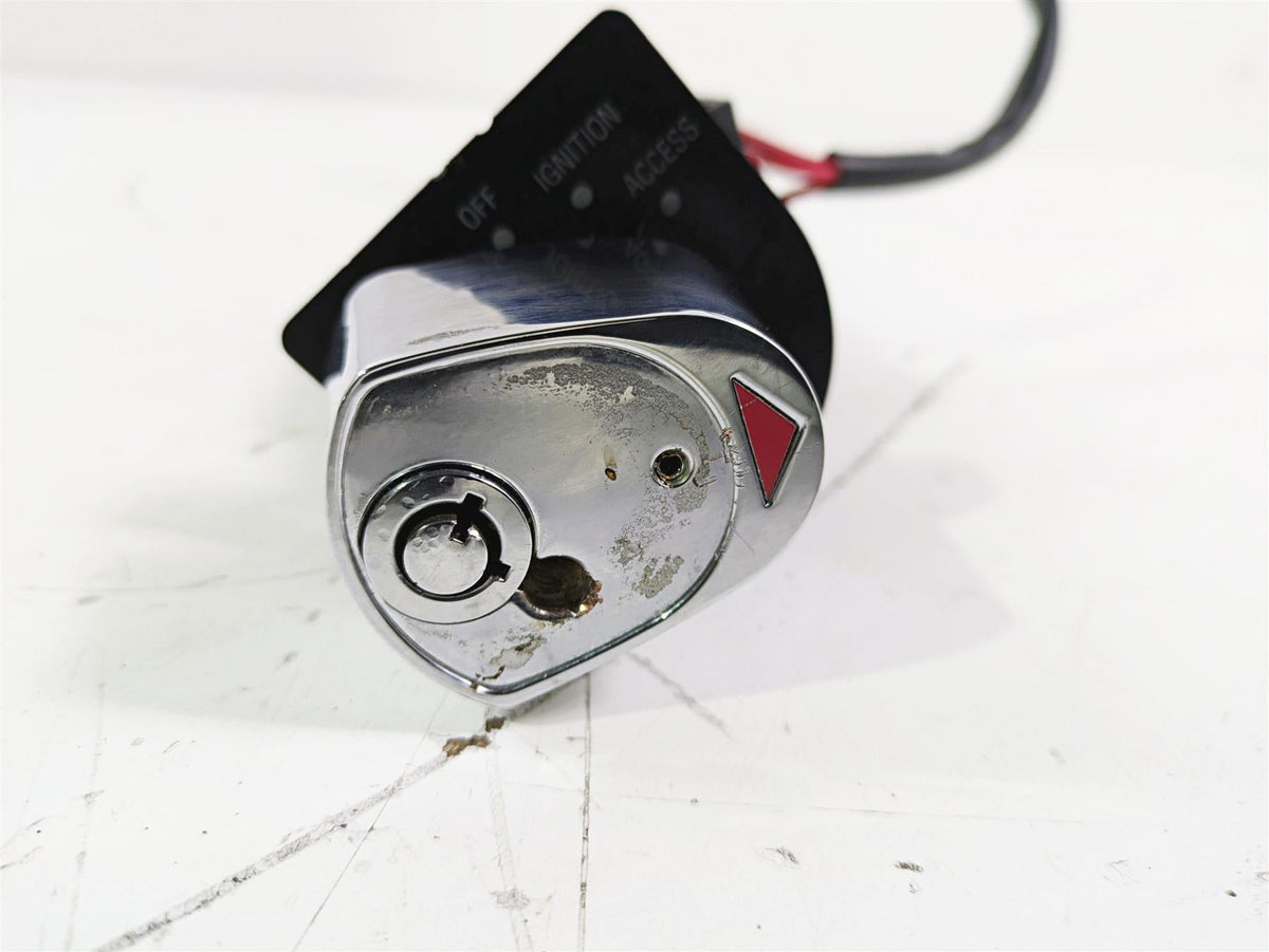 2003 Harley Touring FLHTCUI E-Glide 100th Ignition Switch & Knob VIN 71640-99 {{ shop.shopifyCountryName }} - Mototech271