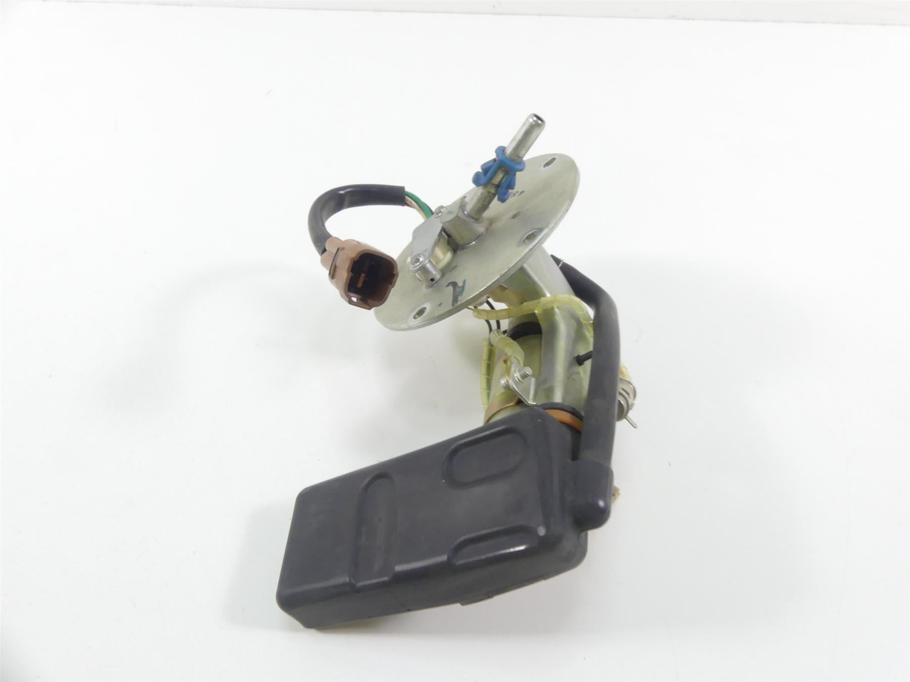2007 Suzuki M109R VZR1800 Boulevard Fuel Gas Petrol Pump -Tested 15100-48G11 {{ shop.shopifyCountryName }} - Mototech271