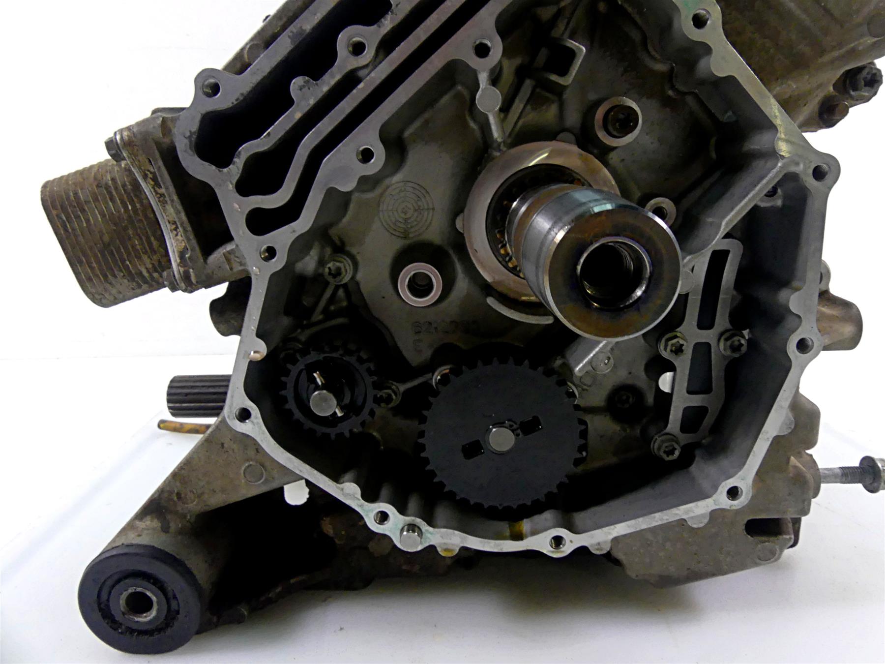 2018 Can Am Commander 1000R XT Engine Bottom End Crankcase Crank Case 420686416 {{ shop.shopifyCountryName }} - Mototech271