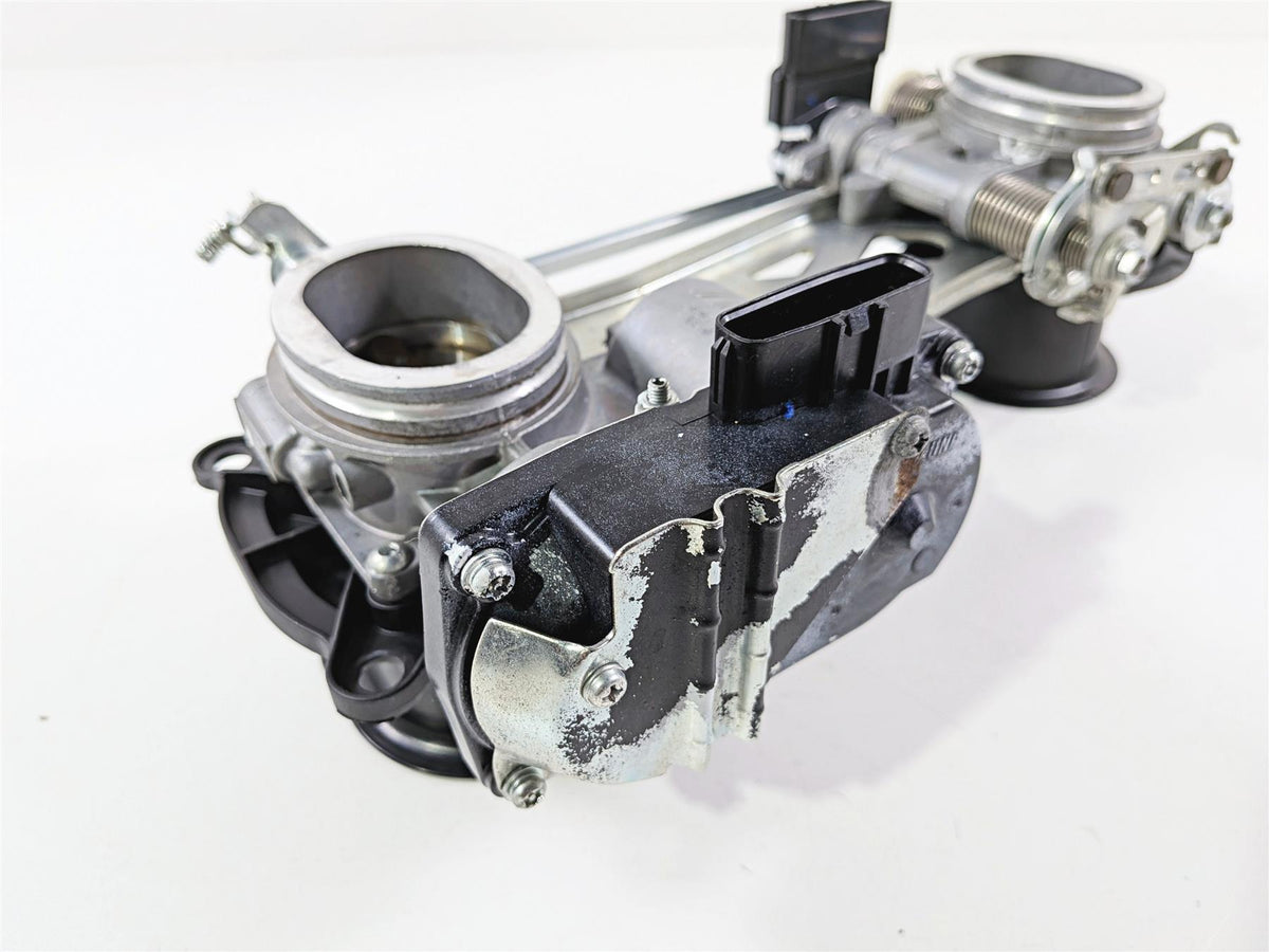 2015 Ducati Diavel Dark Mikuni Throttle Body Bodies Set 28240911A-Mototech271