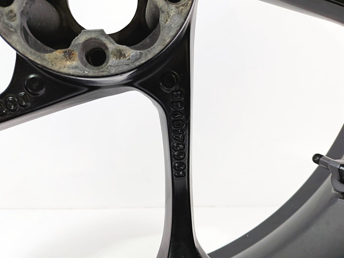2019 Triumph Speed Triple RS 1050 Straight Nice Rear Wheel Rim 17x6 T2010574 {{ shop.shopifyCountryName }} - Mototech271