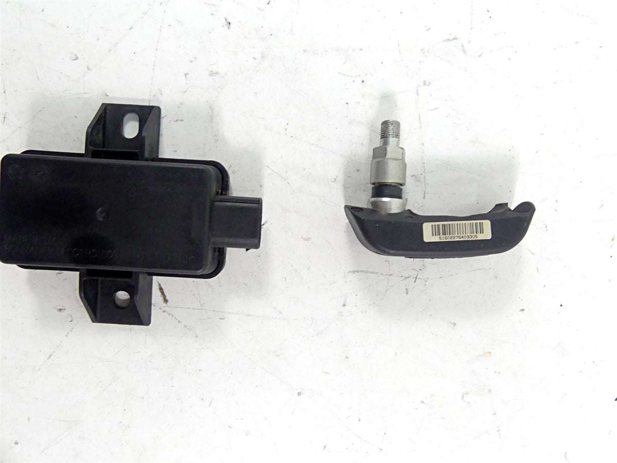 2015 BMW R1200GS GSW K50 Tire Pressure RDC Module + 1 Sensor 65758546222 {{ shop.shopifyCountryName }} - Mototech271
