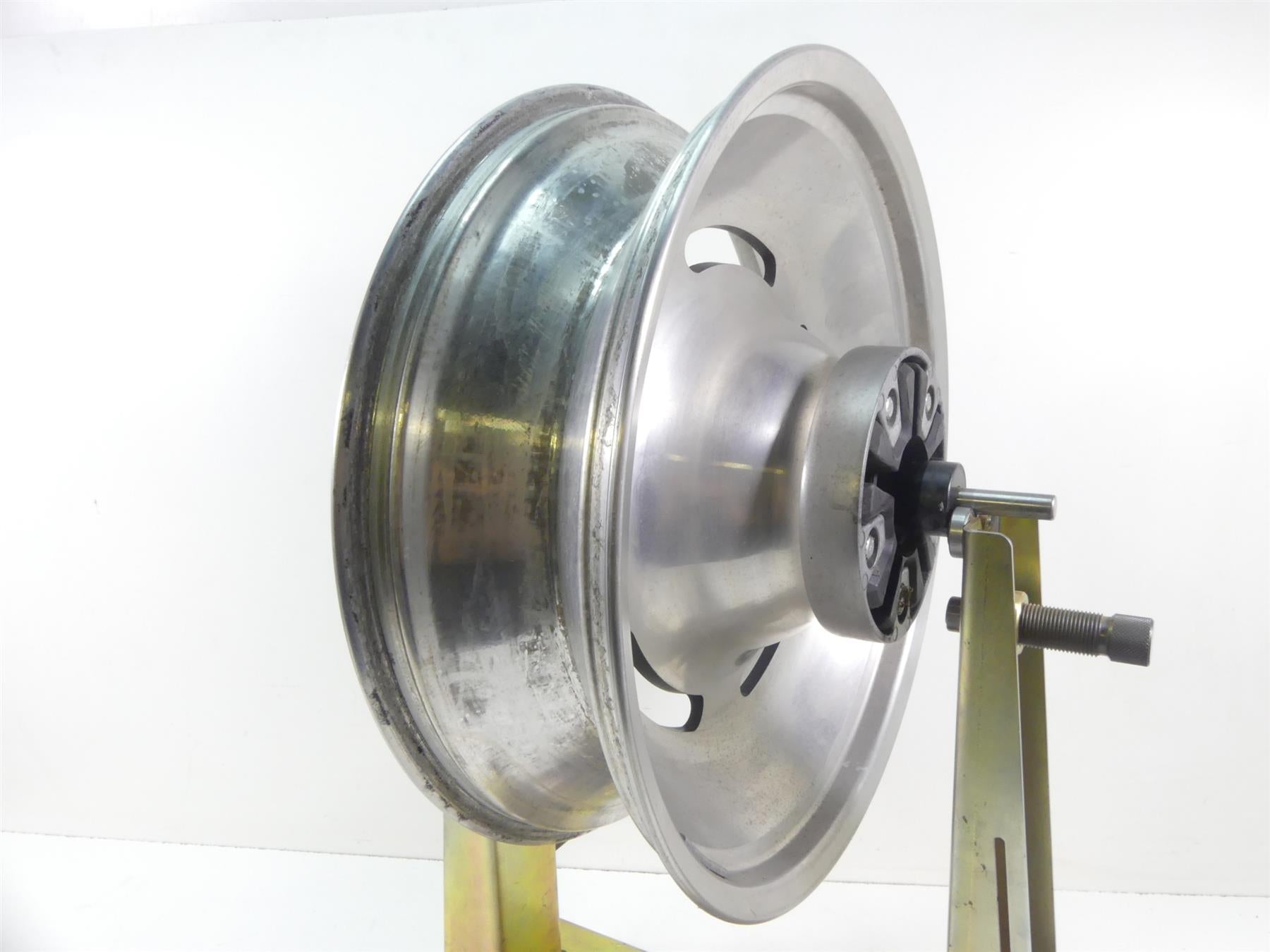 2006 Harley VRSCD Night V Rod Straight Rear Wheel Rim 18x5.5 40869-06 {{ shop.shopifyCountryName }} - Mototech271