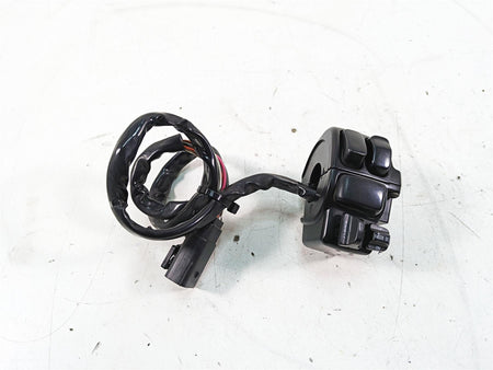 2008 Harley FLHTCU Electra Glide Right Hand Cruise Control Switch 71684-06A {{ shop.shopifyCountryName }} - Mototech271