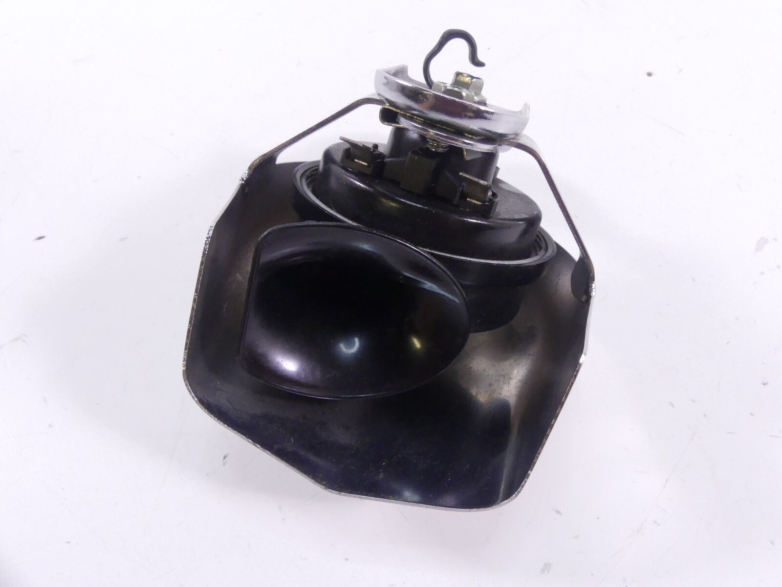 2004 Harley Touring FLHRSI Road King Horn With Chrome Cover 61300478A {{ shop.shopifyCountryName }} - Mototech271