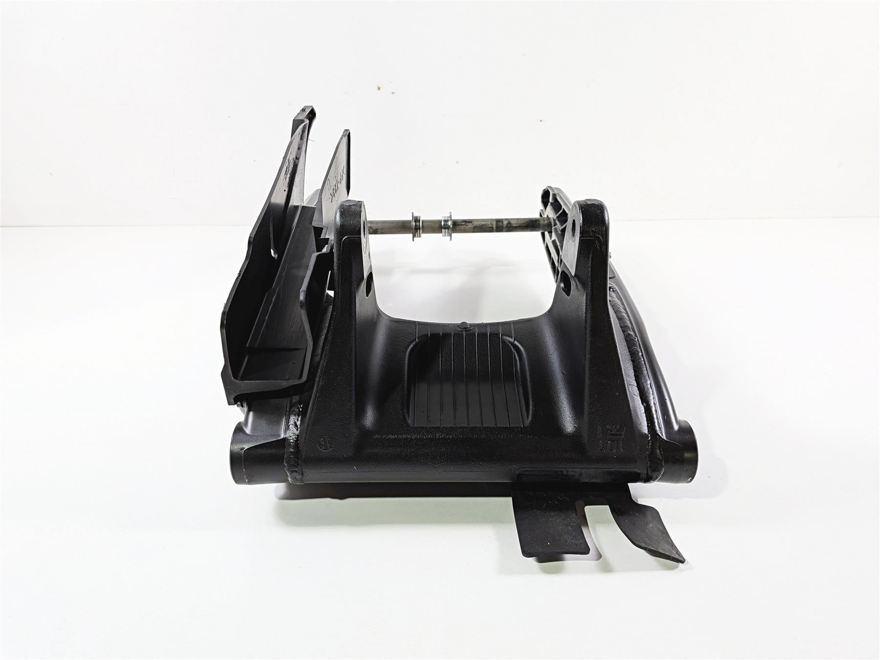 2012 Yamaha XV1900 Raider S Rear Swingarm Swing Arm & Axle 5C7-22110-01-00 {{ shop.shopifyCountryName }} - Mototech271