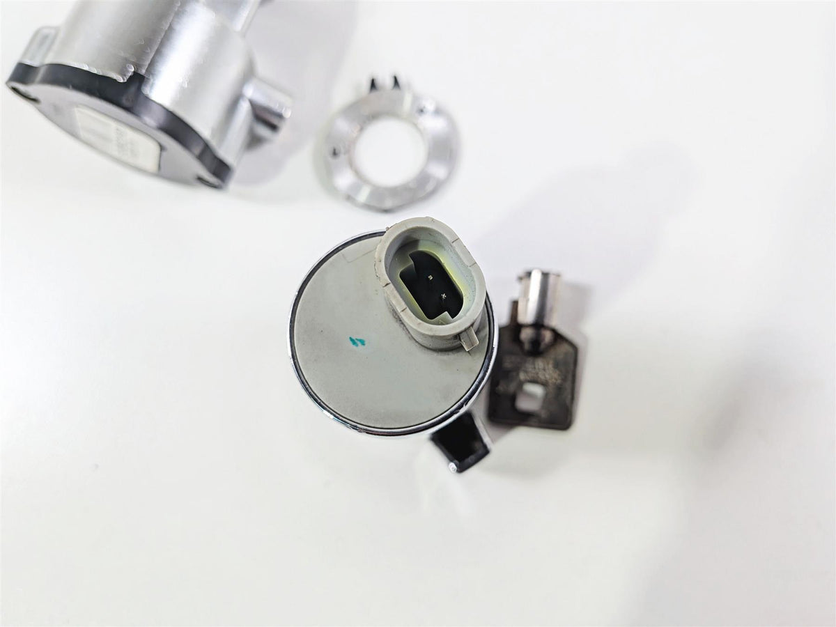 2014 Harley FXDL Dyna Low Rider Ignition Switch Key Lock Set 71475-06B {{ shop.shopifyCountryName }} - Mototech271
