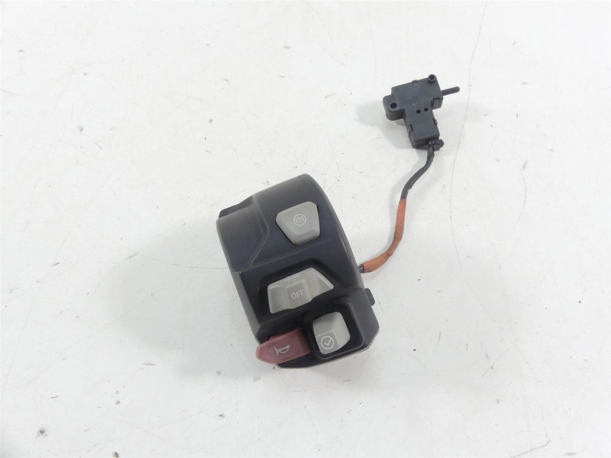 2019 Triumph Street Triple 765R Left Hand Control Switch Light T2049729 {{ shop.shopifyCountryName }} - Mototech271
