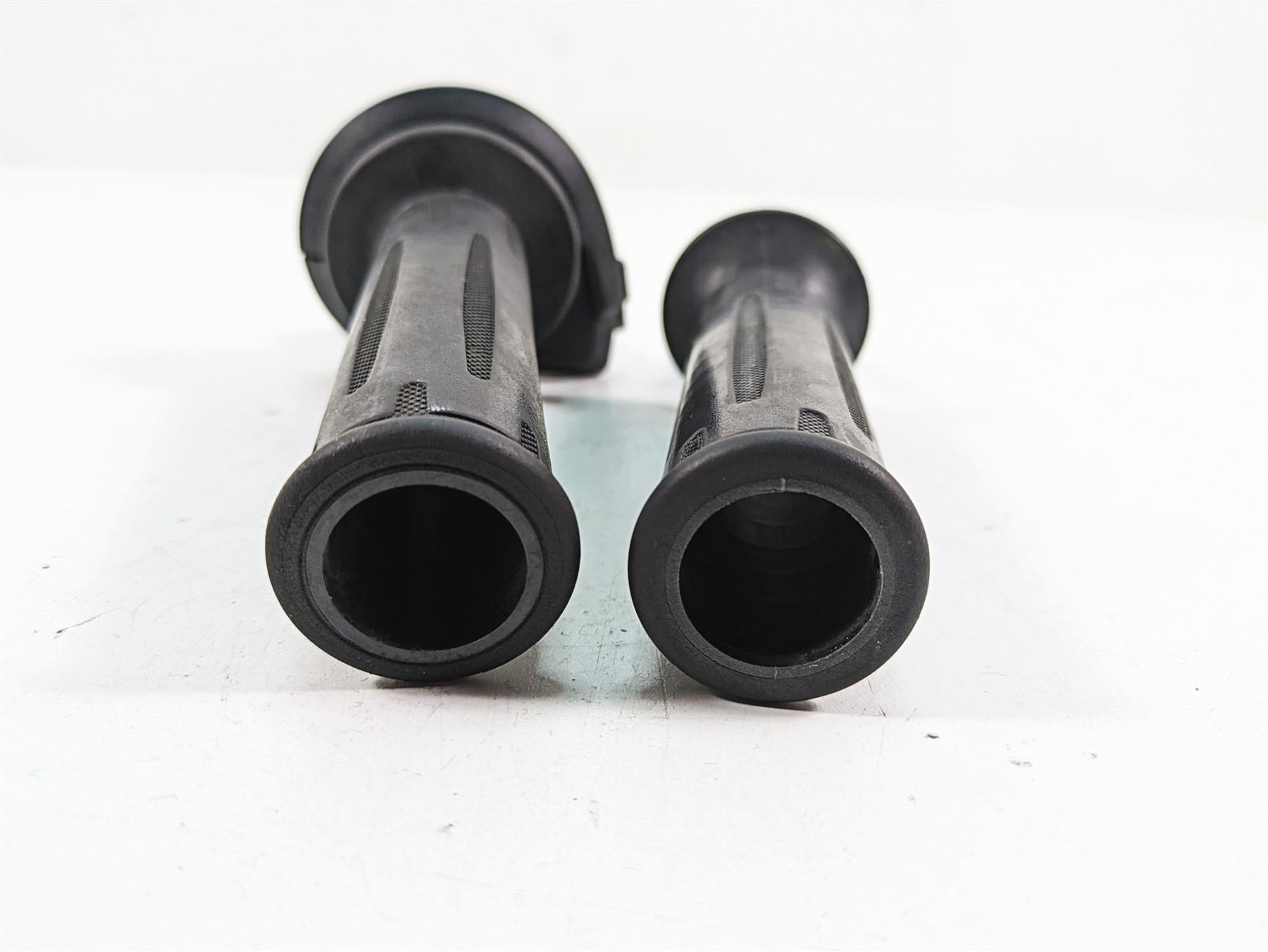 2016 BMW R1200R K53 Heated Cruise Hand Grip Set 61318552115 61318552124 {{ shop.shopifyCountryName }} - Mototech271