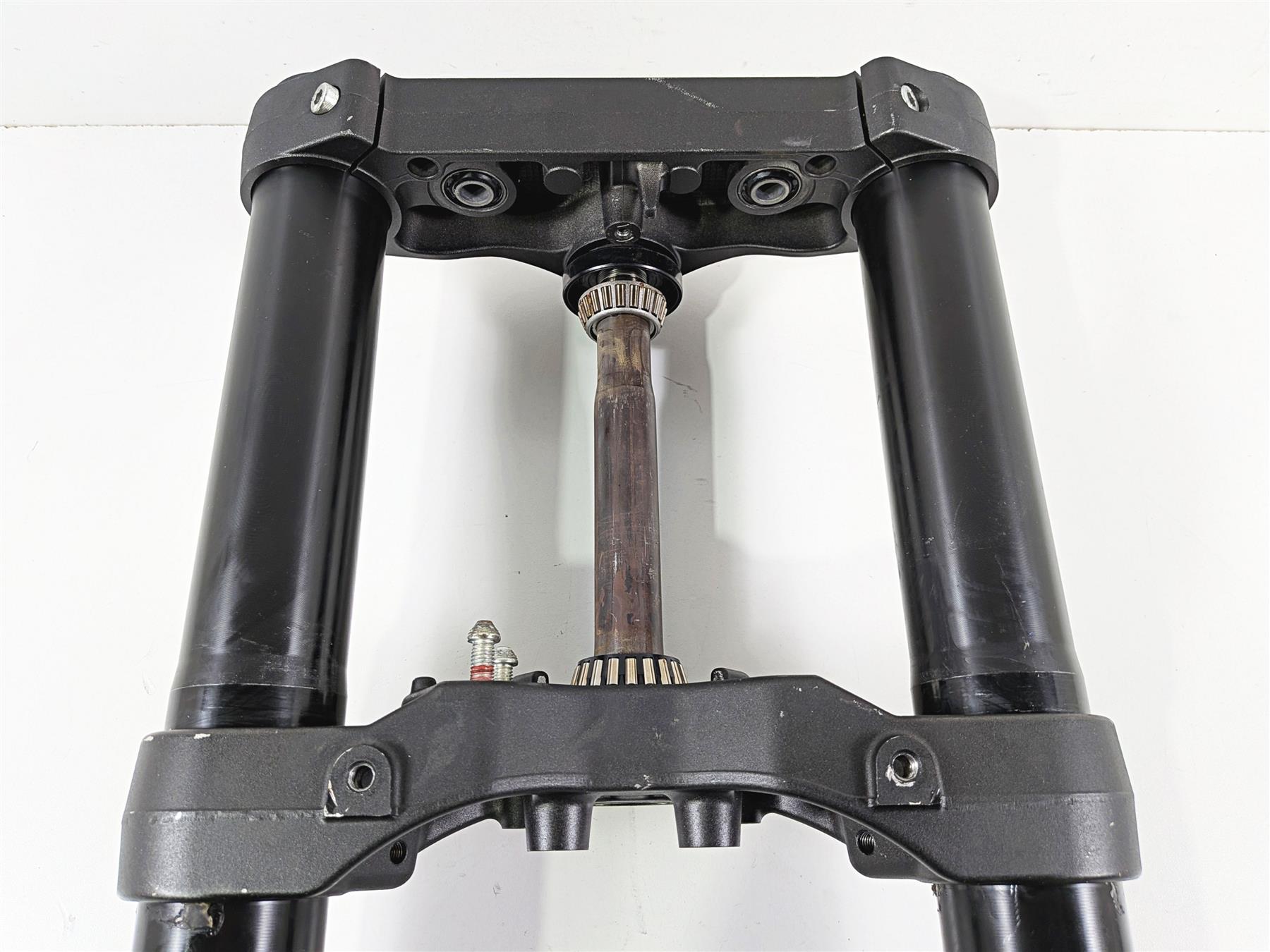 2014 Suzuki M109R VZR1800 Boulevard Front Fork Triple Tree Axle Set 51103-48G31 {{ shop.shopifyCountryName }} - Mototech271