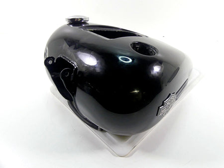 2010 Harley FXDF Dyna Fat Bob Fuel Gas Petrol Tank - Dented 61586-04B {{ shop.shopifyCountryName }} - Mototech271