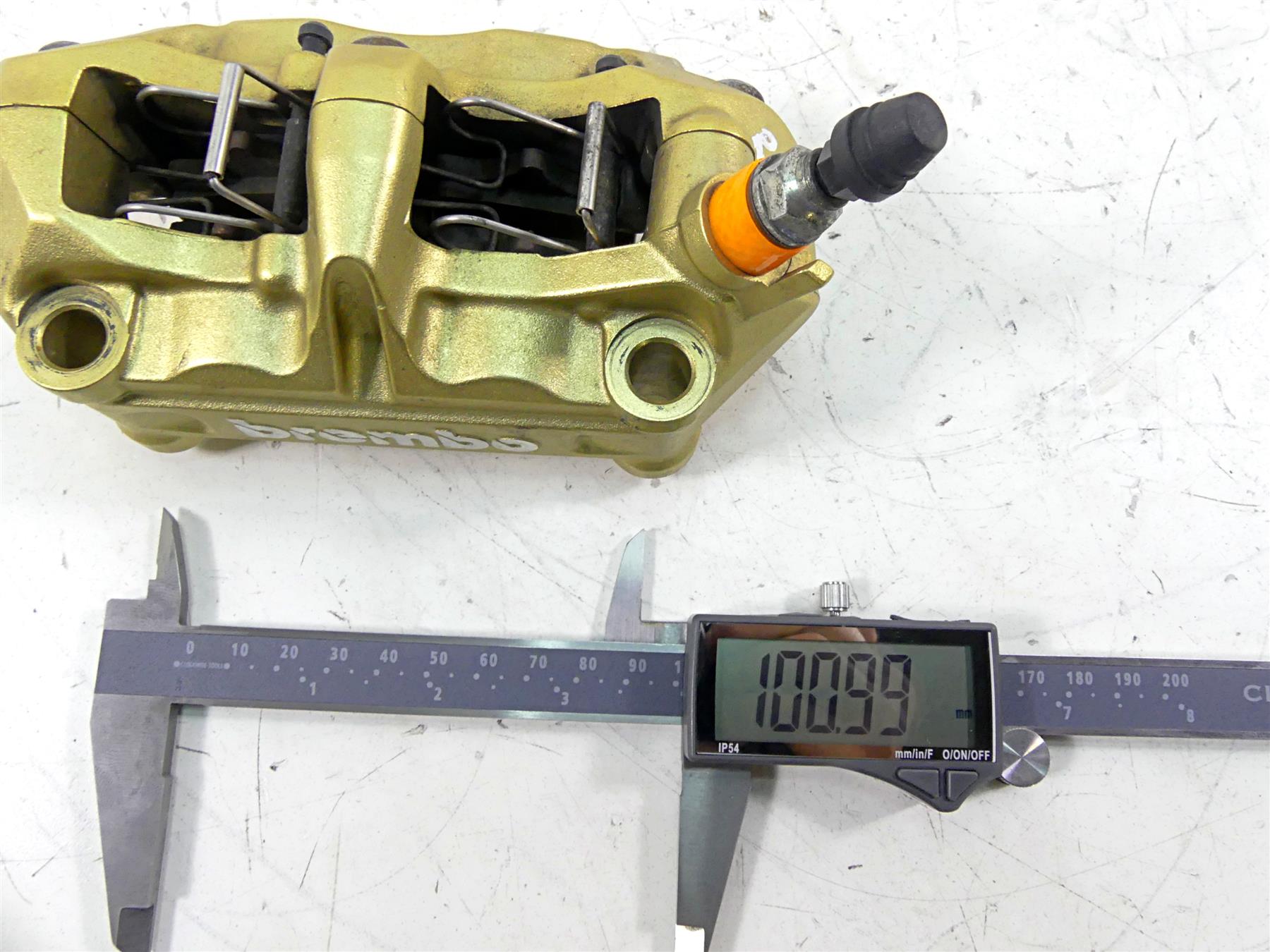 2018 BMW S1000RR K46 Front Brembo 100mm Brake Caliper 34117714783 34117714784 {{ shop.shopifyCountryName }} - Mototech271