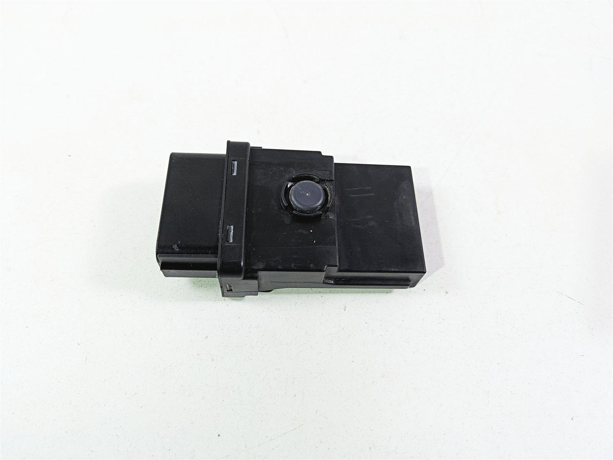 2017 BMW R1200 GS K50 General Light Control Module Ecm 61357108182 {{ shop.shopifyCountryName }} - Mototech271