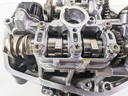2022 BMW R1250 RT K052 Right Cylinder Head Cylinderhead -Read 11128504124 {{ shop.shopifyCountryName }} - Mototech271