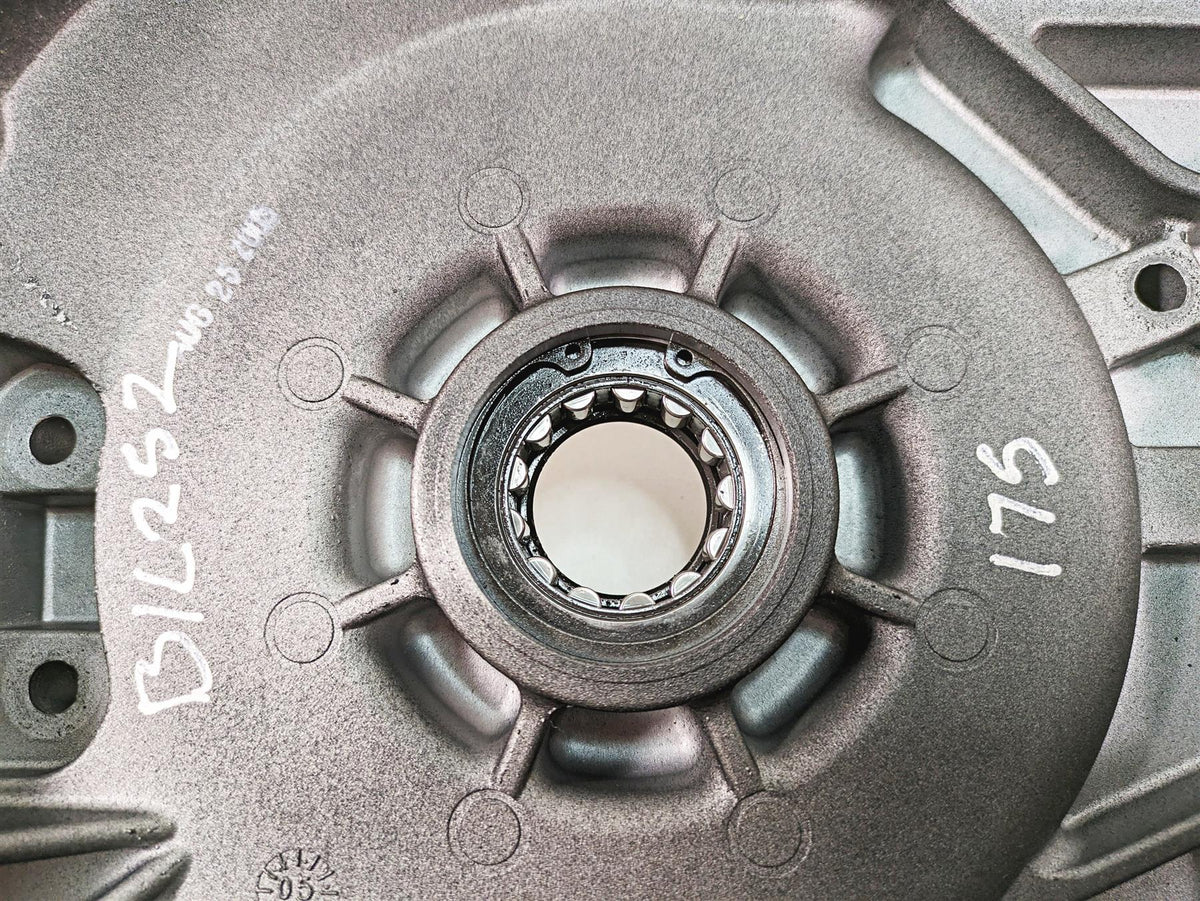 2006 Harley Softail FXSTSI Springer Inner Primary Drive Clutch Cover 60620-94B {{ shop.shopifyCountryName }} - Mototech271