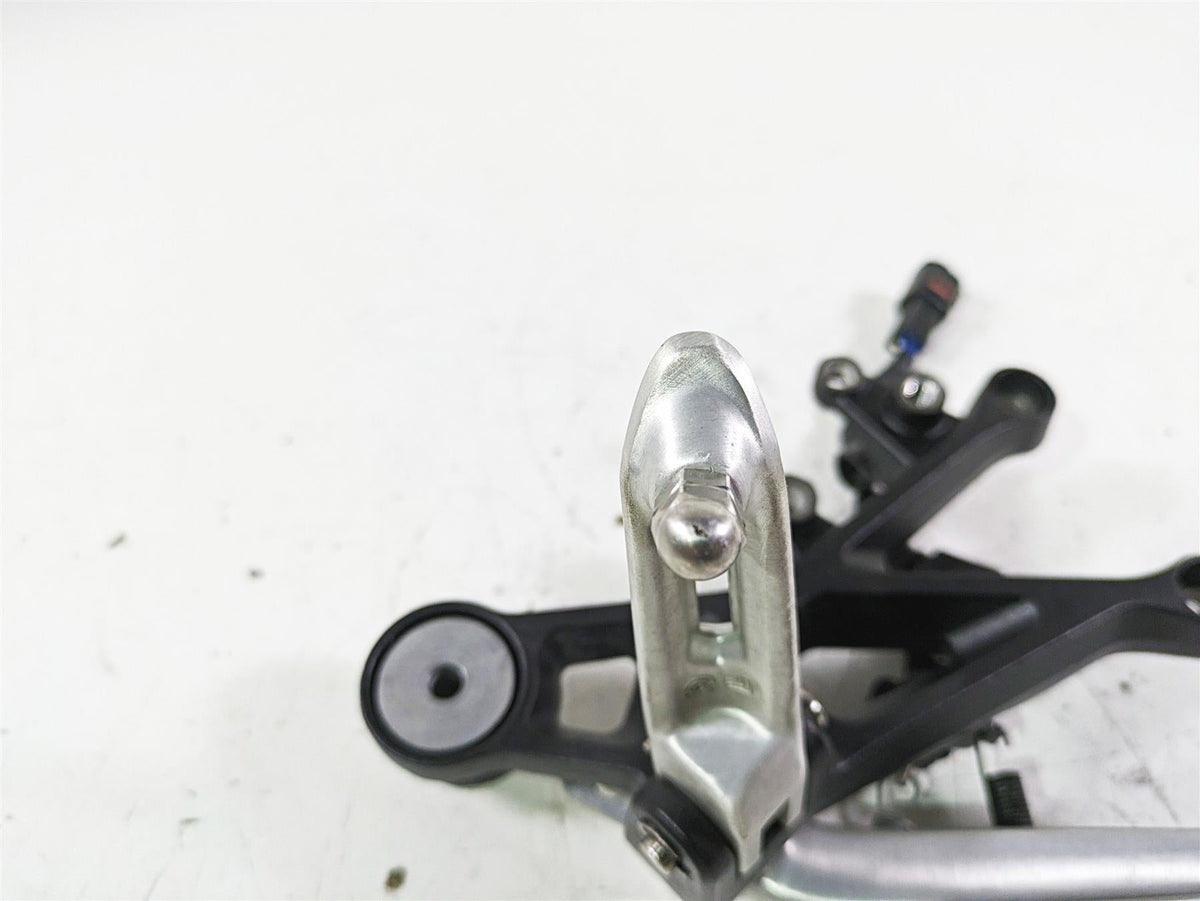 2023 Triumph Street Triple 765 RS Right Rider Footpeg & Brake Pedal T2082484 {{ shop.shopifyCountryName }} - Mototech271