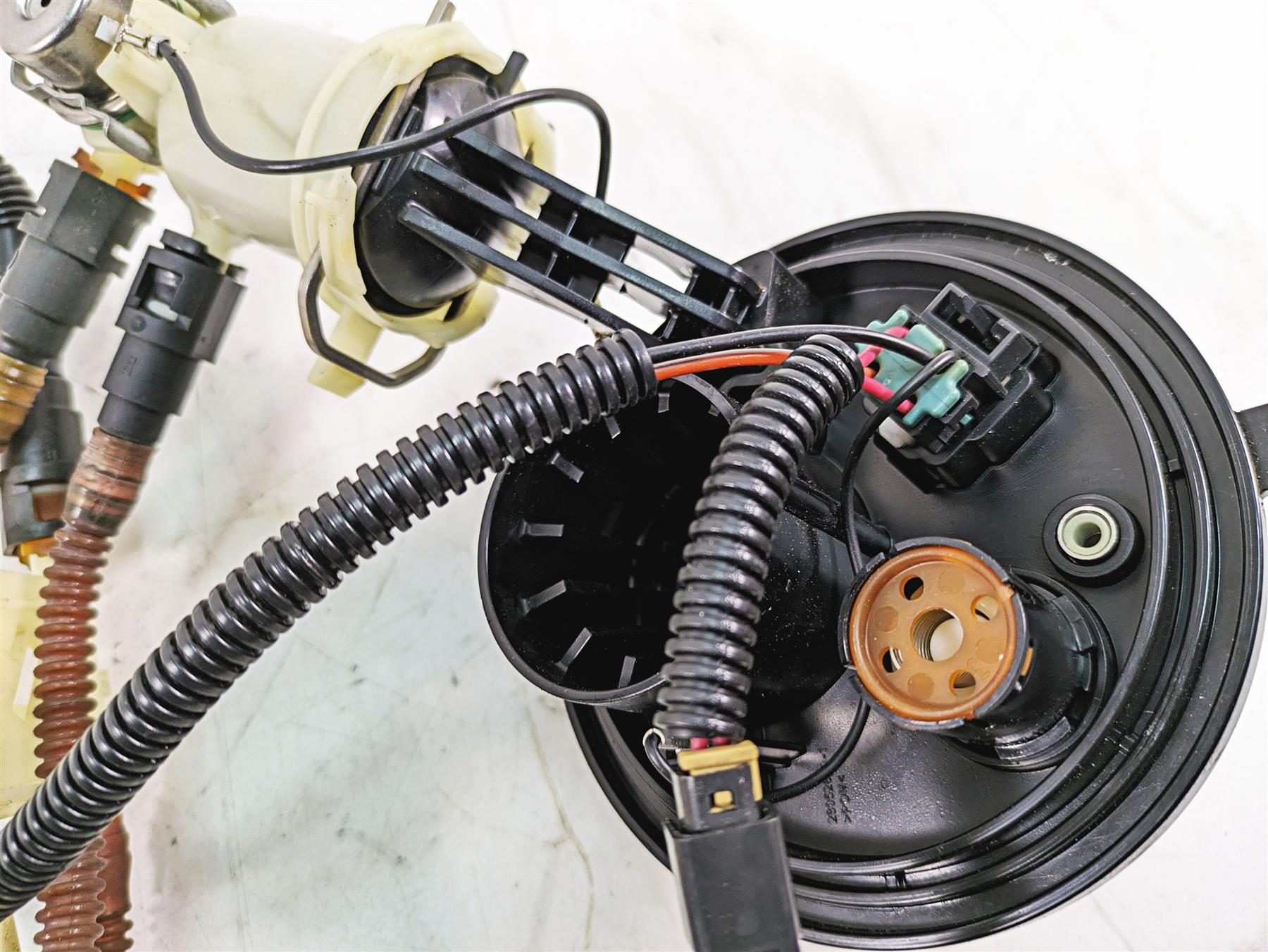 2009 Harley Touring FLHTCU Electra Glide Fuel Gas Petrol Pump - Tested 62908-08 {{ shop.shopifyCountryName }} - Mototech271