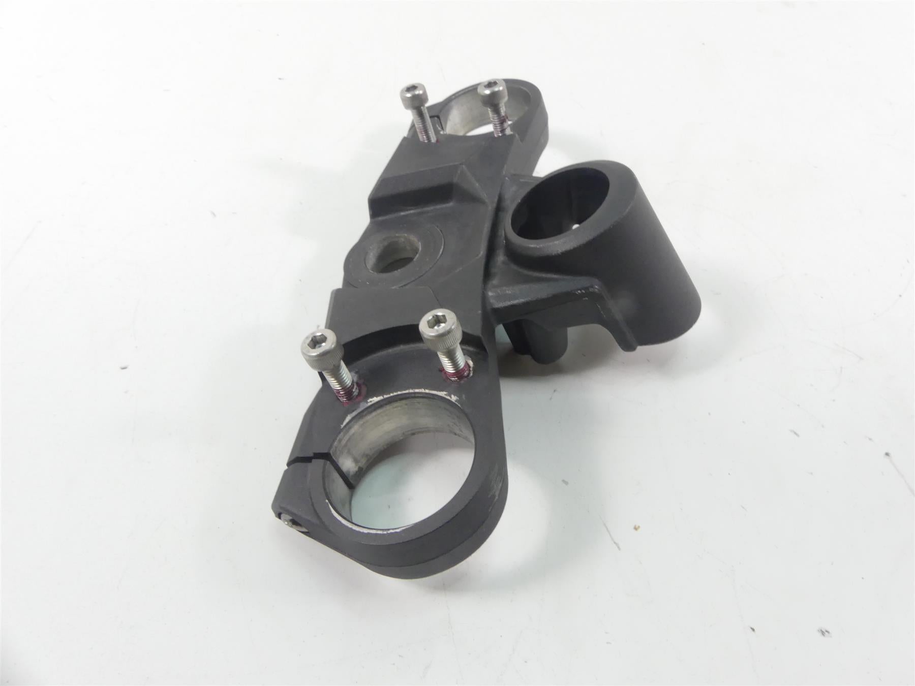 2019 Kawasaki ZX1400 ZX-14R Ninja Upper Triple Tree Steering Clamp 44039-0113-18 {{ shop.shopifyCountryName }} - Mototech271