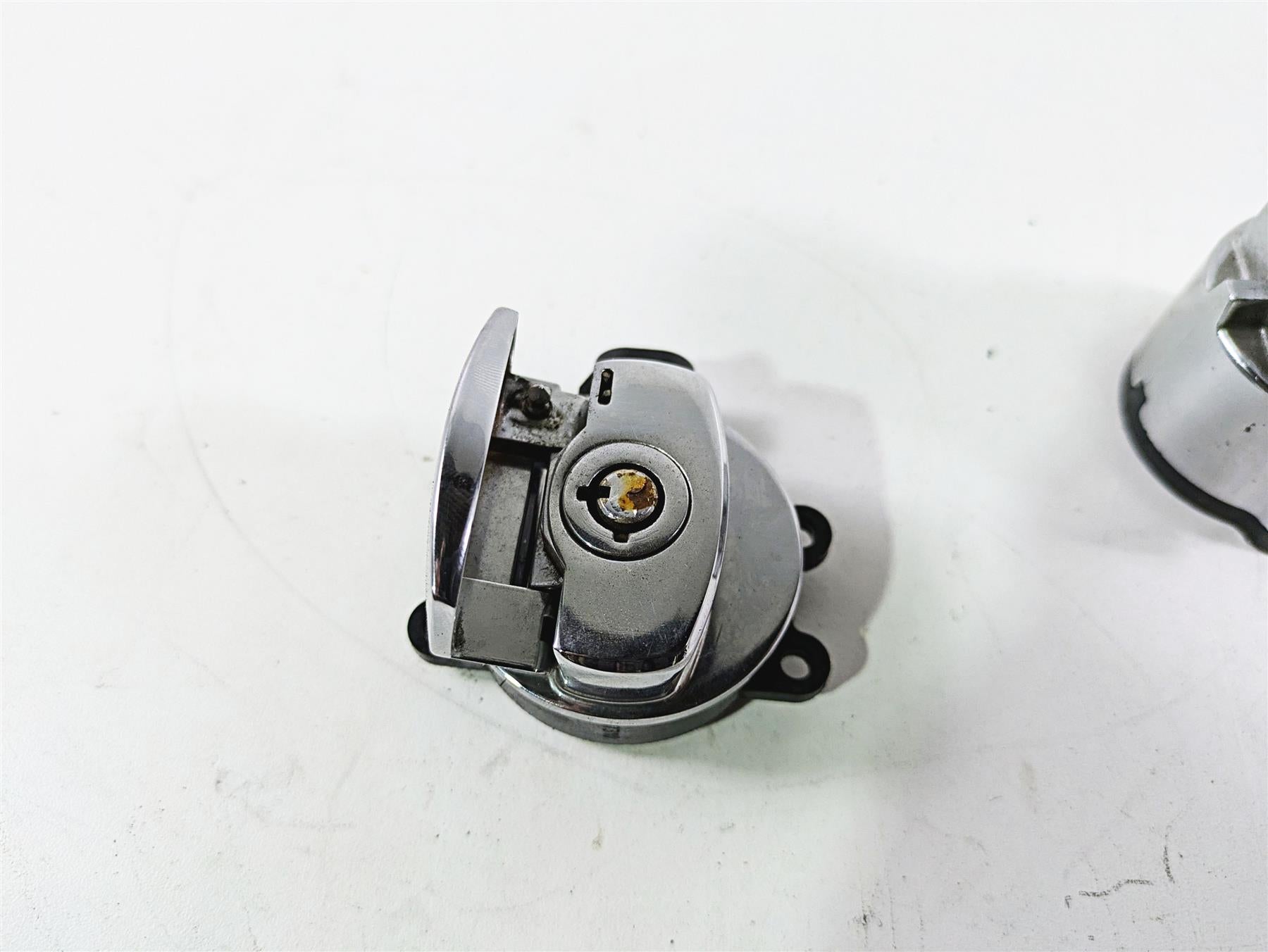 2017 Harley Dyna FXDB Street Bob Ignition Switch Steering Lock - VIN 71475-06B {{ shop.shopifyCountryName }} - Mototech271