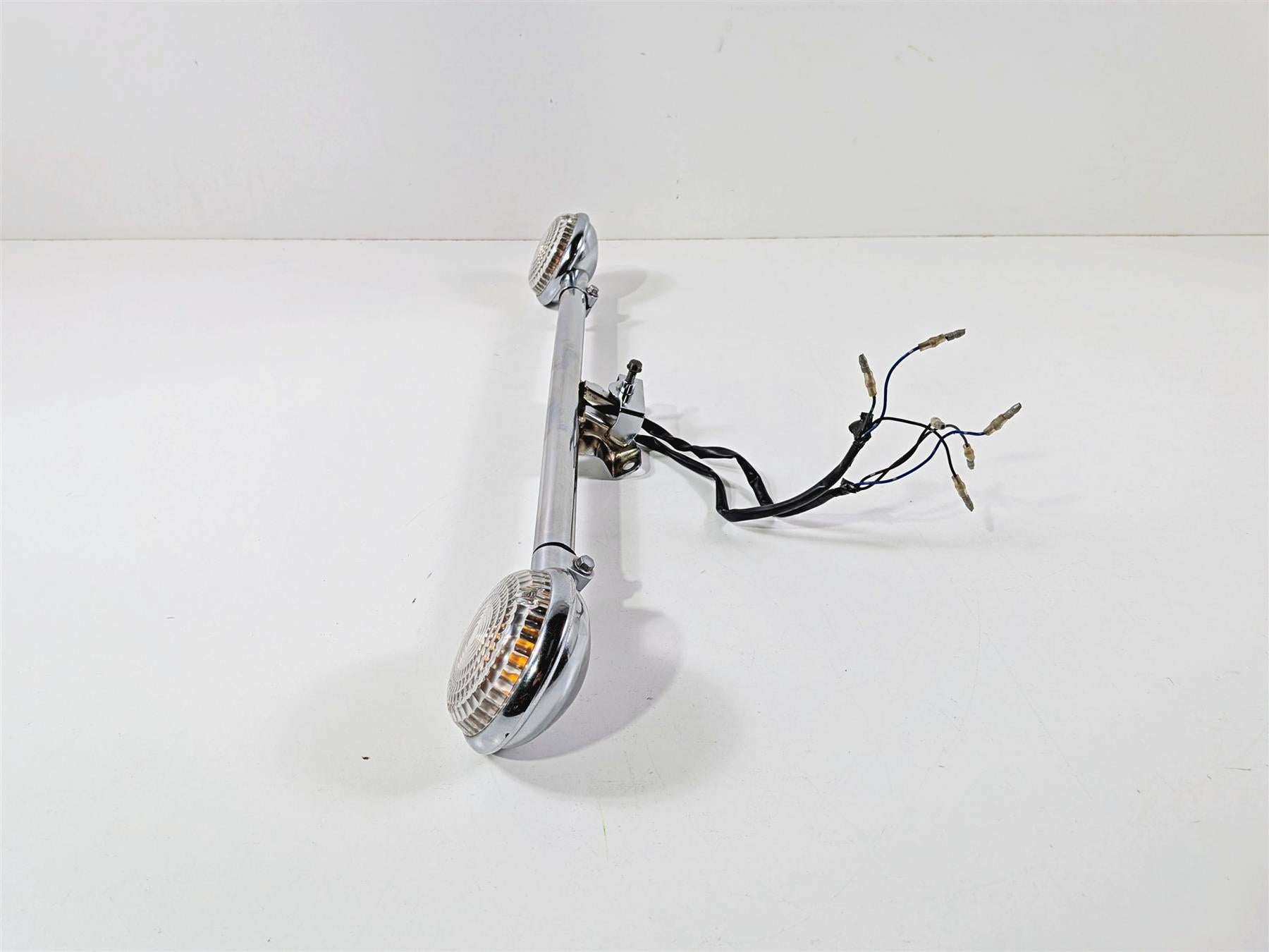2006 Yamaha XVZ1300 Royal Star Front Blinker Bar Turn Signal Set 1D6-83310-00-00 {{ shop.shopifyCountryName }} - Mototech271