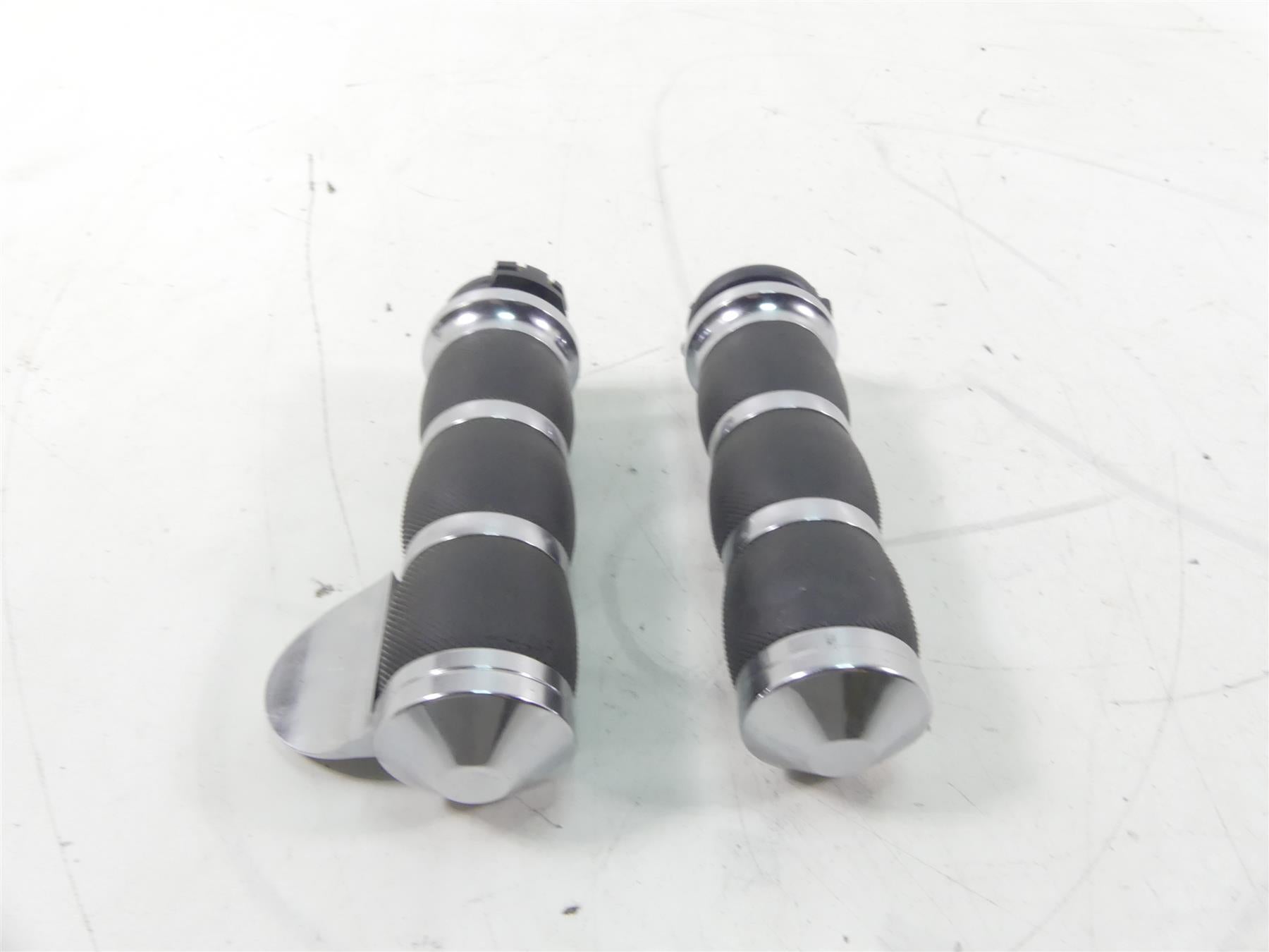 2005 Harley Softail FLSTSC Heritage Springer Hand Grip Cruise Control Set {{ shop.shopifyCountryName }} - Mototech271