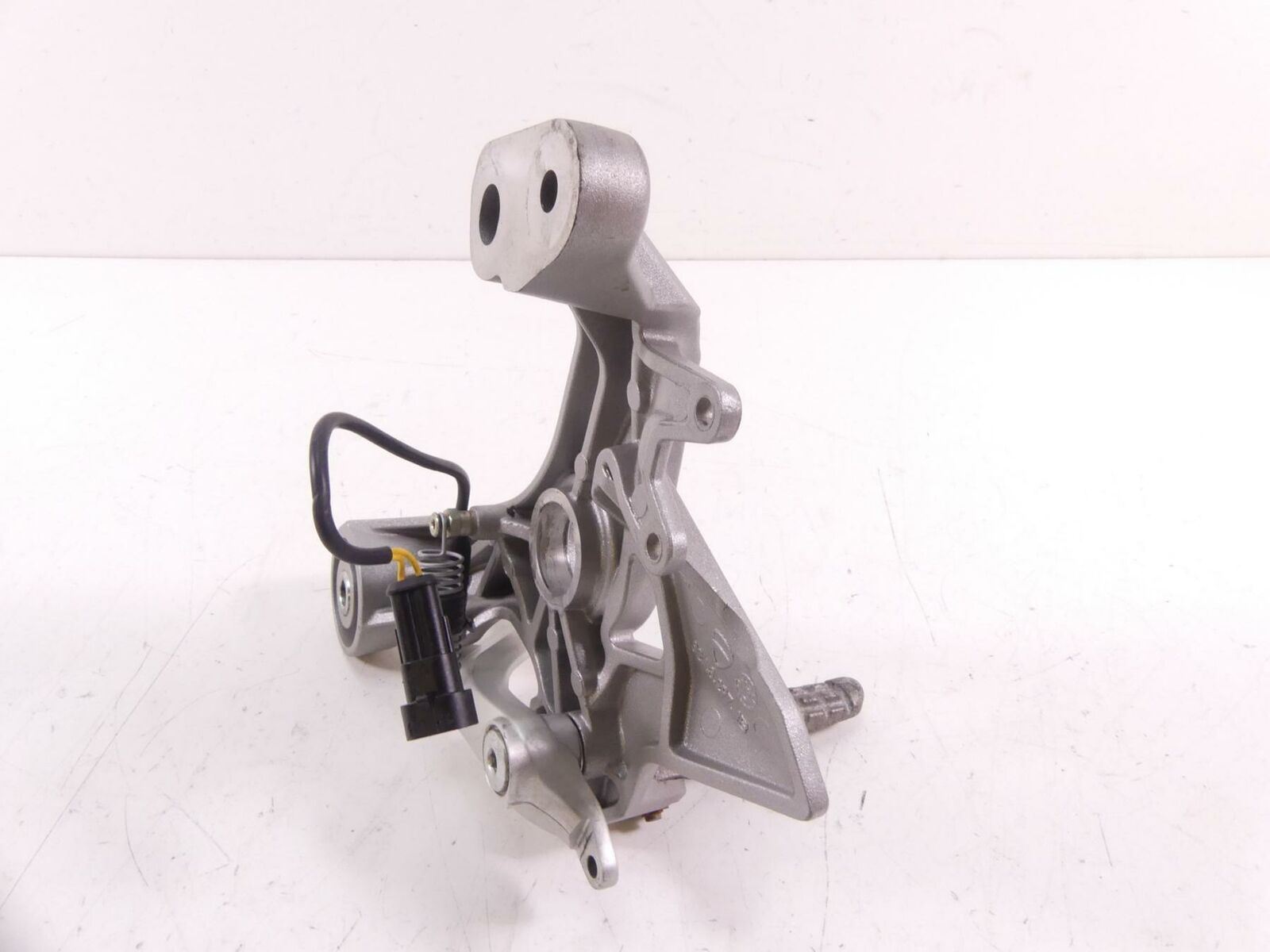 2019 Ducati Supersport 939 S Right Rider Driver Footpeg & Brake Pedal 82432971B {{ shop.shopifyCountryName }} - Mototech271