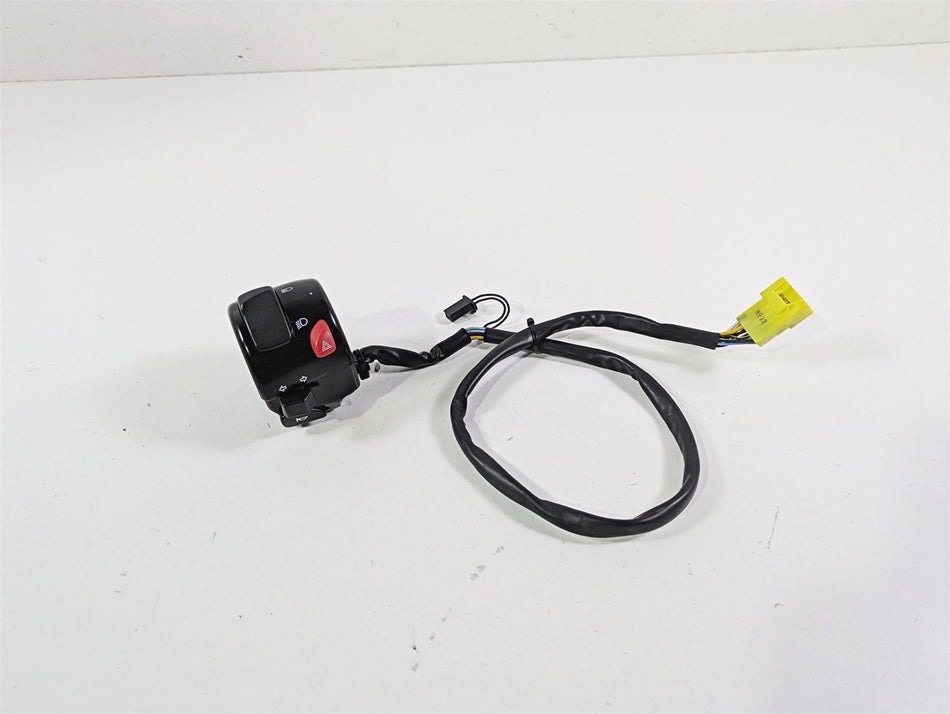 2019 Suzuki M109R VZR1800 Boulevard Left Hand Control Switch READ 37400-48GB0 {{ shop.shopifyCountryName }} - Mototech271