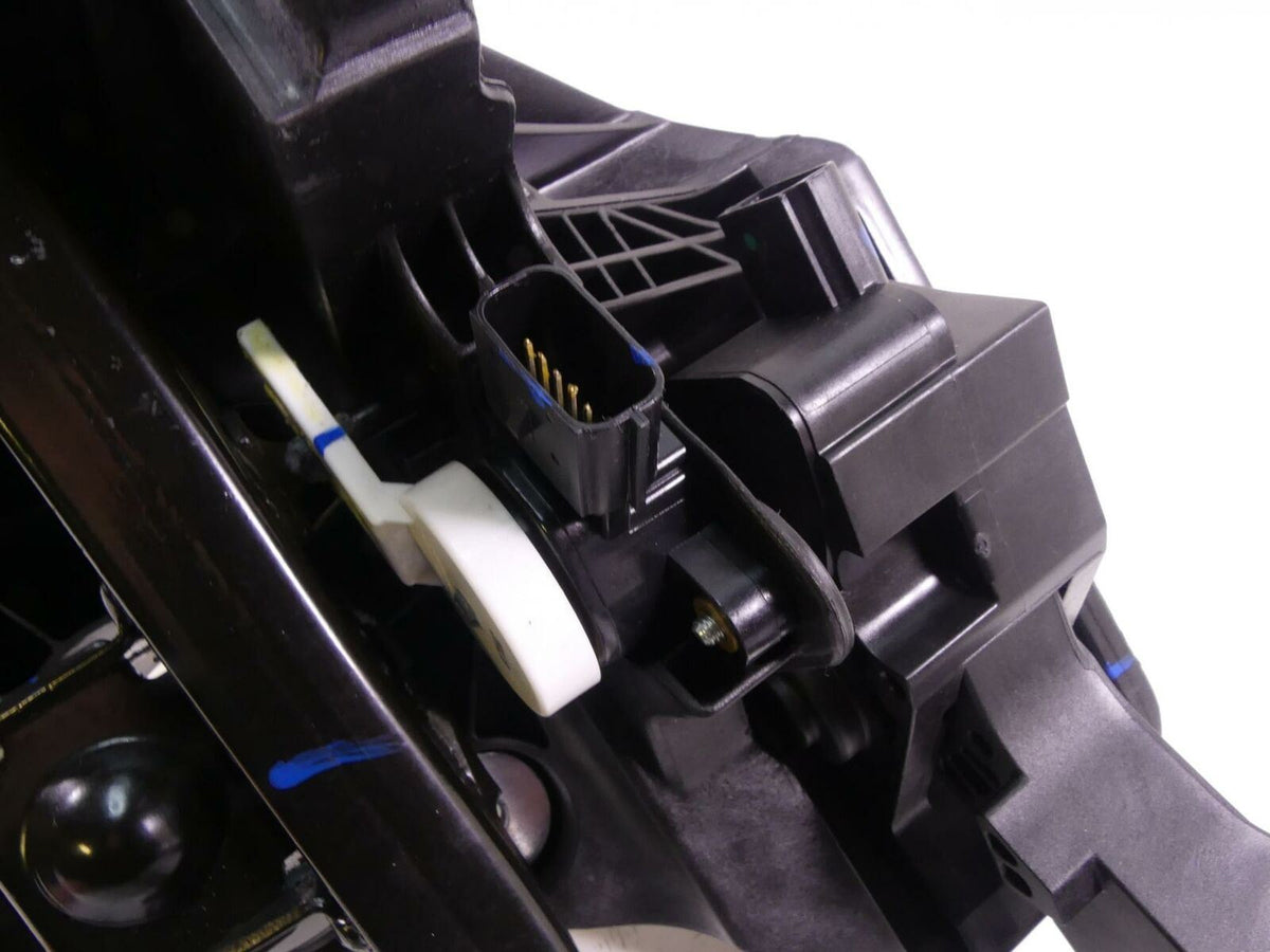 2020 Vanderhall Venice BlackJack Accelerate Throttle Brake Pedal Set 64657619 {{ shop.shopifyCountryName }} - Mototech271