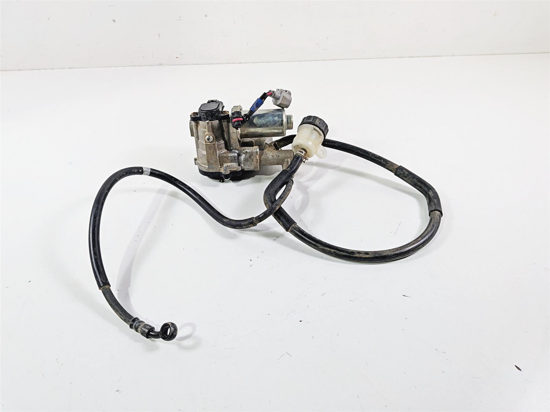 2017 Yamaha YXZ1000R EPS SS Clutch Master Cylinder - Tested B57-82460-00-00 {{ shop.shopifyCountryName }} - Mototech271