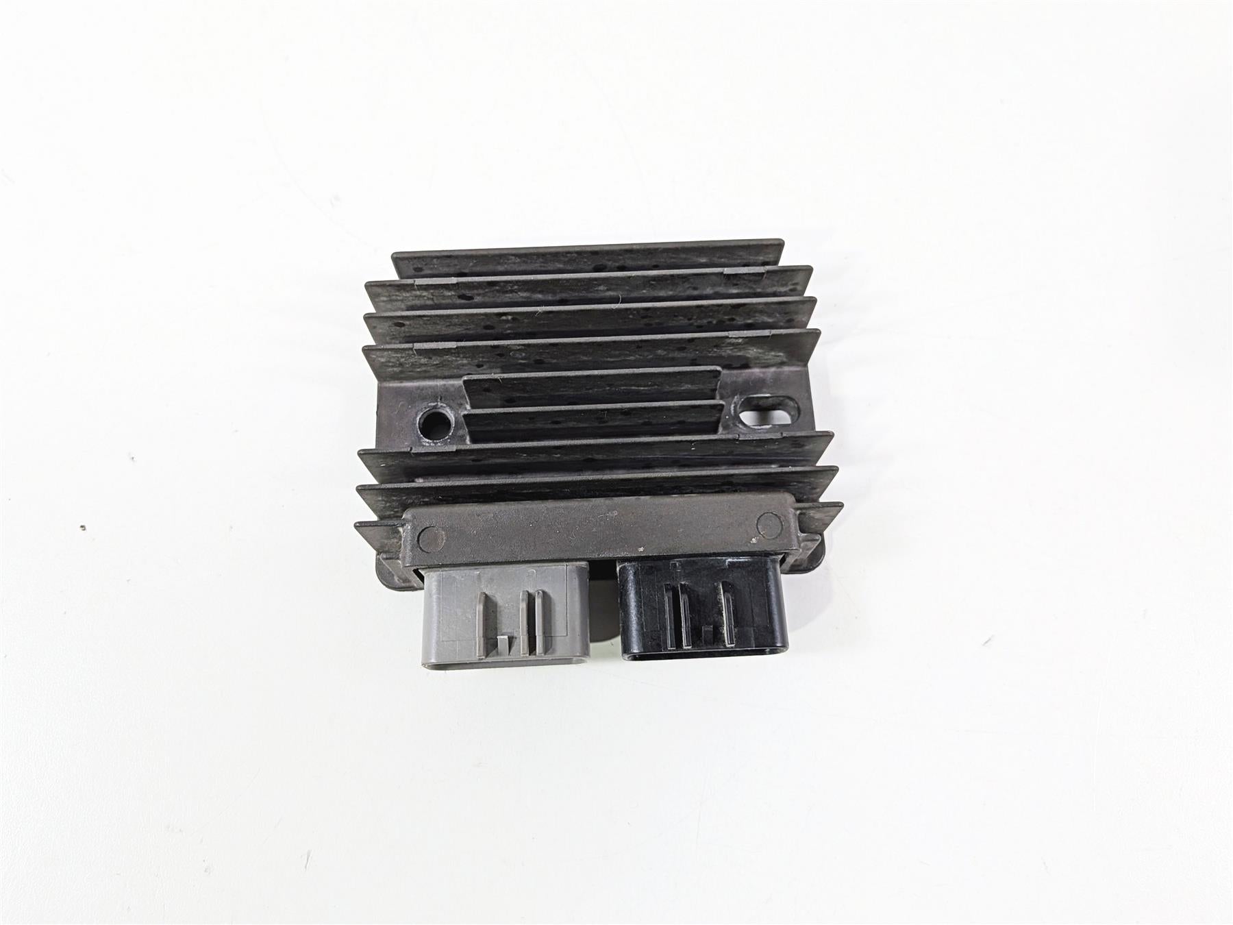 2022 Kawasaki ZX10R ZX1000 Ninja Rectifier Voltage Regulator 21066-0748 {{ shop.shopifyCountryName }} - Mototech271
