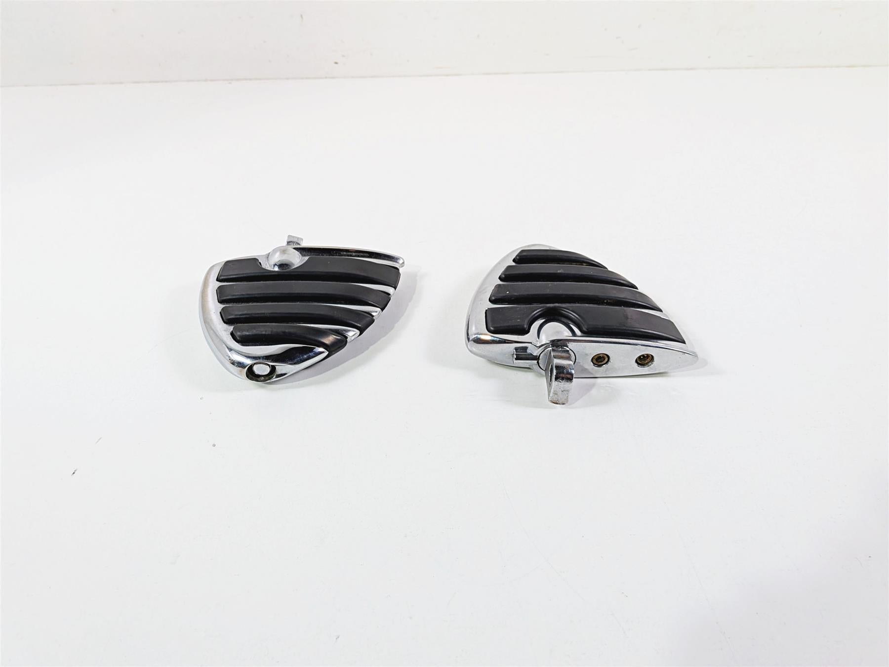 2009 Harley FXCWC Softail Rocker Mini Chrome Wing Front Footpeg Foot Rest Set {{ shop.shopifyCountryName }} - Mototech271