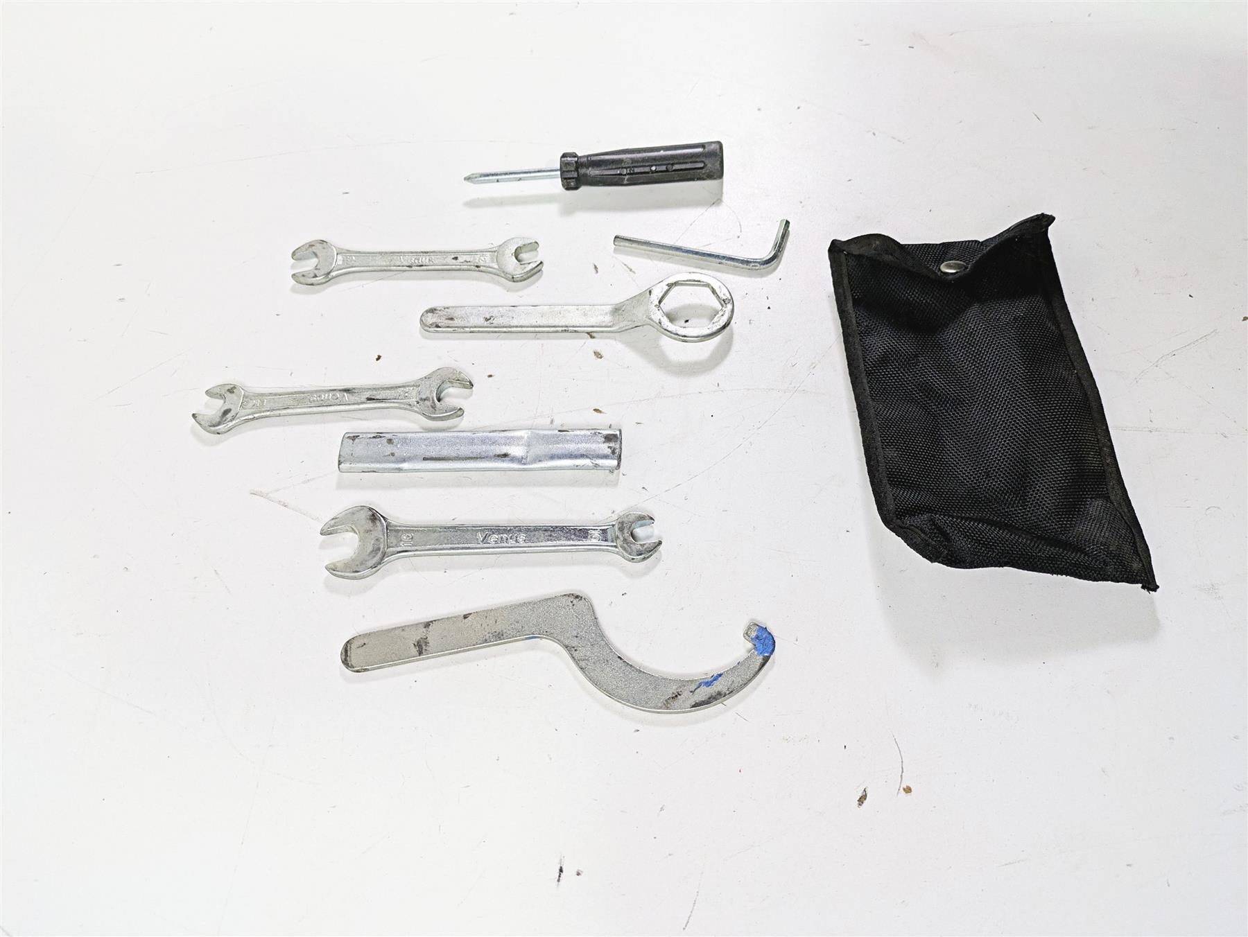 2019 BMW G310GS K02 Owners Tool Kit + Bag 71118565867 {{ shop.shopifyCountryName }} - Mototech271