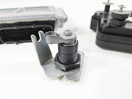 2014 Aprilia RSV4 RR Factory Speedo Ignition Switch Key Cdi Set 14K CM228217 {{ shop.shopifyCountryName }} - Mototech271