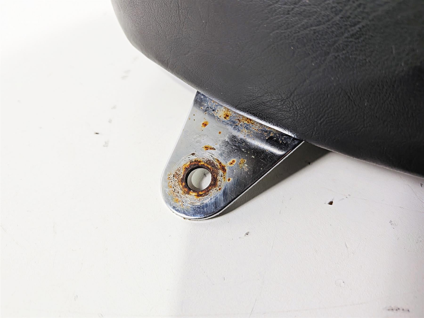 2006 Suzuki VL800 C50 Boulevard Rear Passenger Seat Saddle 45300-41F00-48H {{ shop.shopifyCountryName }} - Mototech271