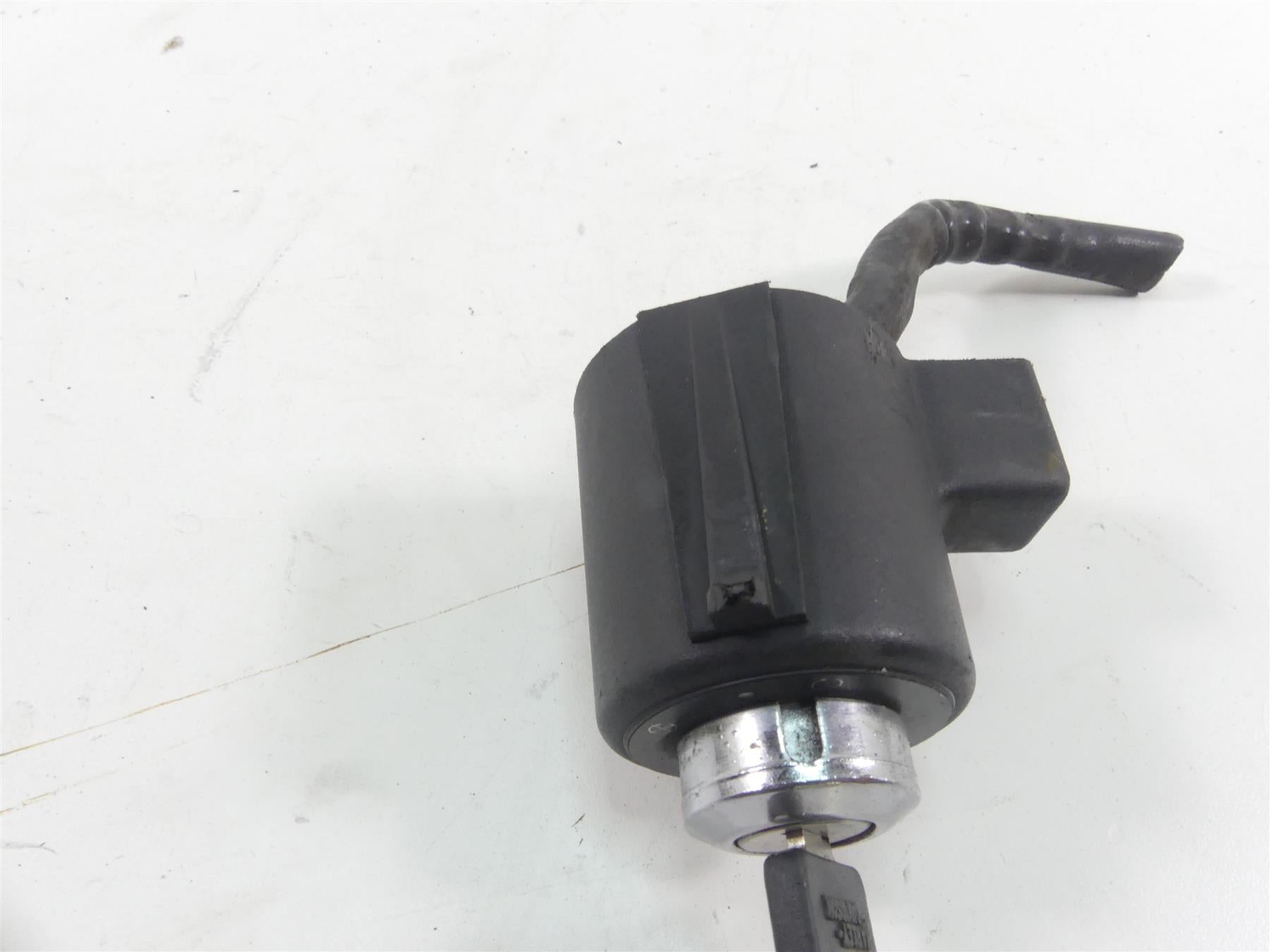 2003 Harley Sportster XL1200 C 100th Anniv Ignition Switch Key Set 71441-94 {{ shop.shopifyCountryName }} - Mototech271