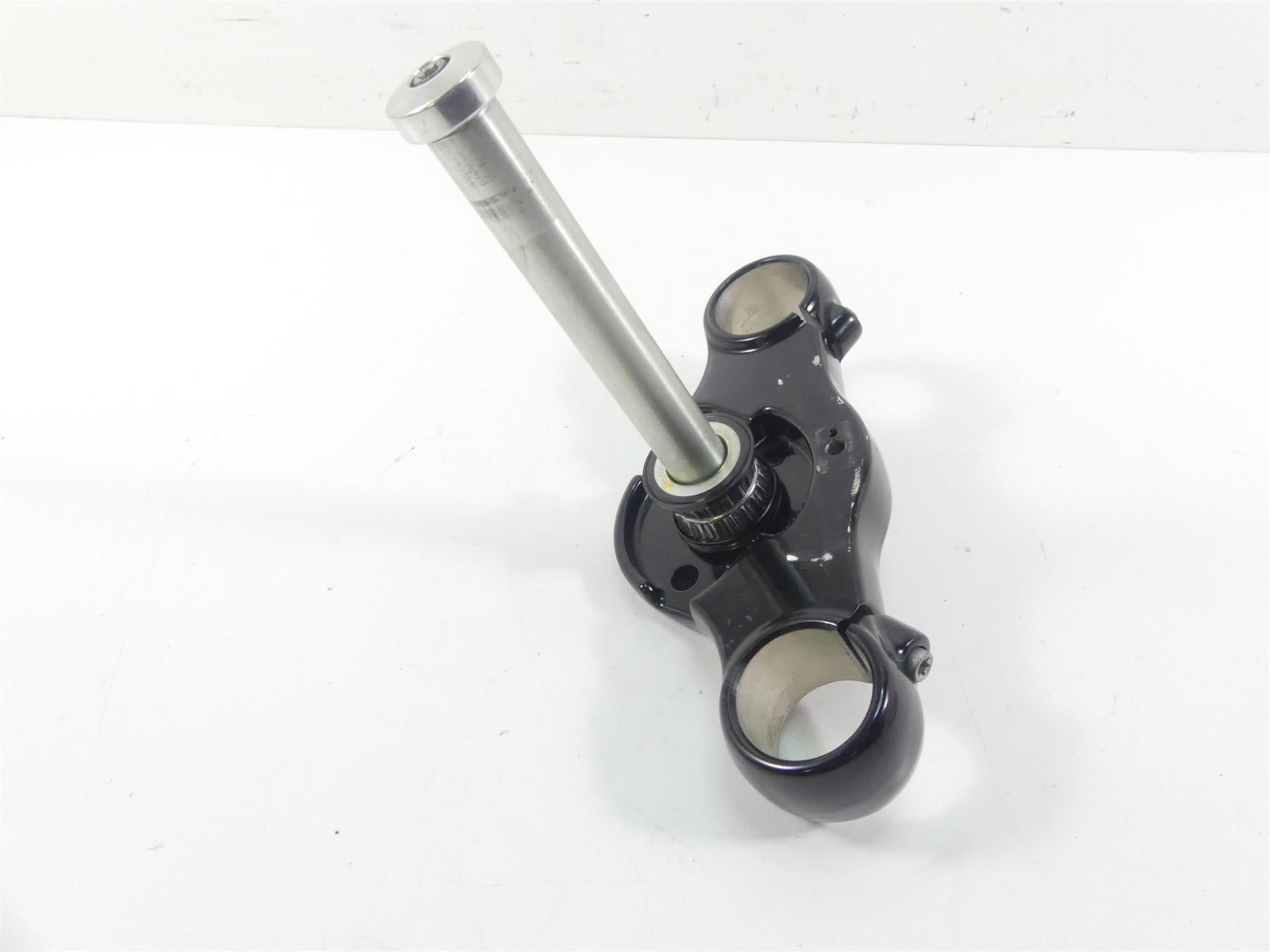 2020 Harley Softail FXBB Street Bob Lower Triple Tree Yoke Clamp - Read 45900170 | Mototech271