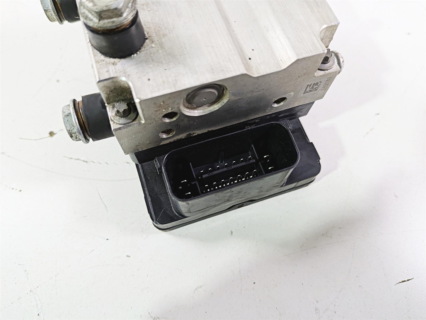 2022 Harley RA1250 S Pan America Abs Brake Pump Unit Module 41100105A {{ shop.shopifyCountryName }} - Mototech271