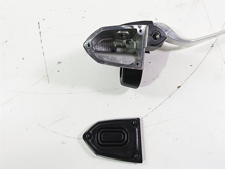 2012 Victory Cross Country Front Brake Master Cylinder + Lever 1911079 1912686 {{ shop.shopifyCountryName }} - Mototech271