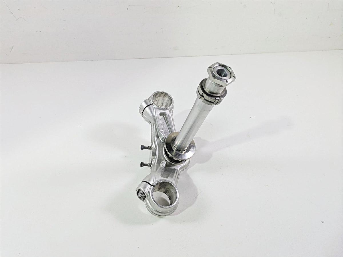 2022 BMW RnineT Pure K22 Lower Triple Tree Steering Clamp 31428558481 {{ shop.shopifyCountryName }} - Mototech271