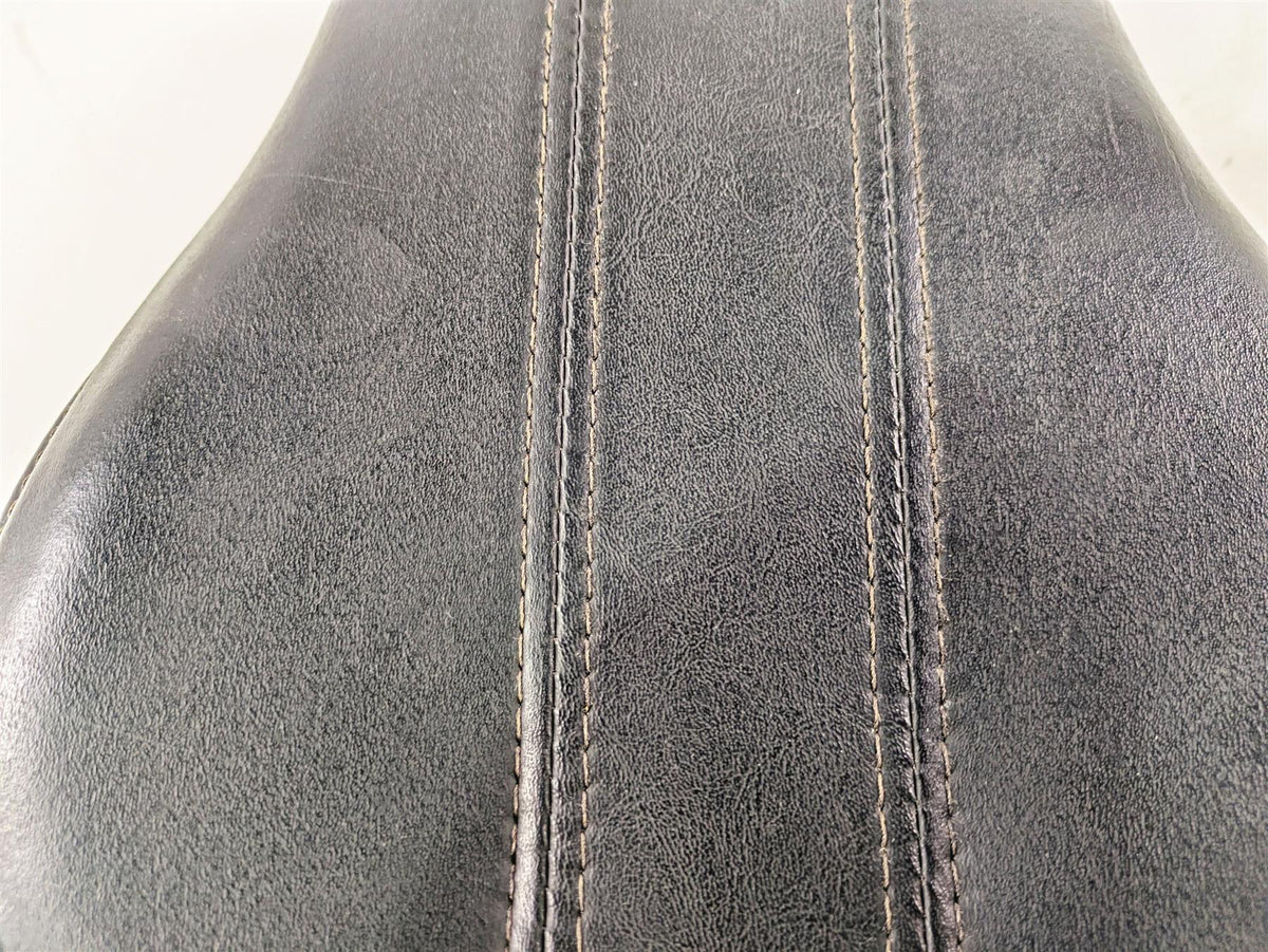 2018 Harley FLHCS Softail Heritage 115th Rear Passenger Seat - No Tears 52400148 {{ shop.shopifyCountryName }} - Mototech271
