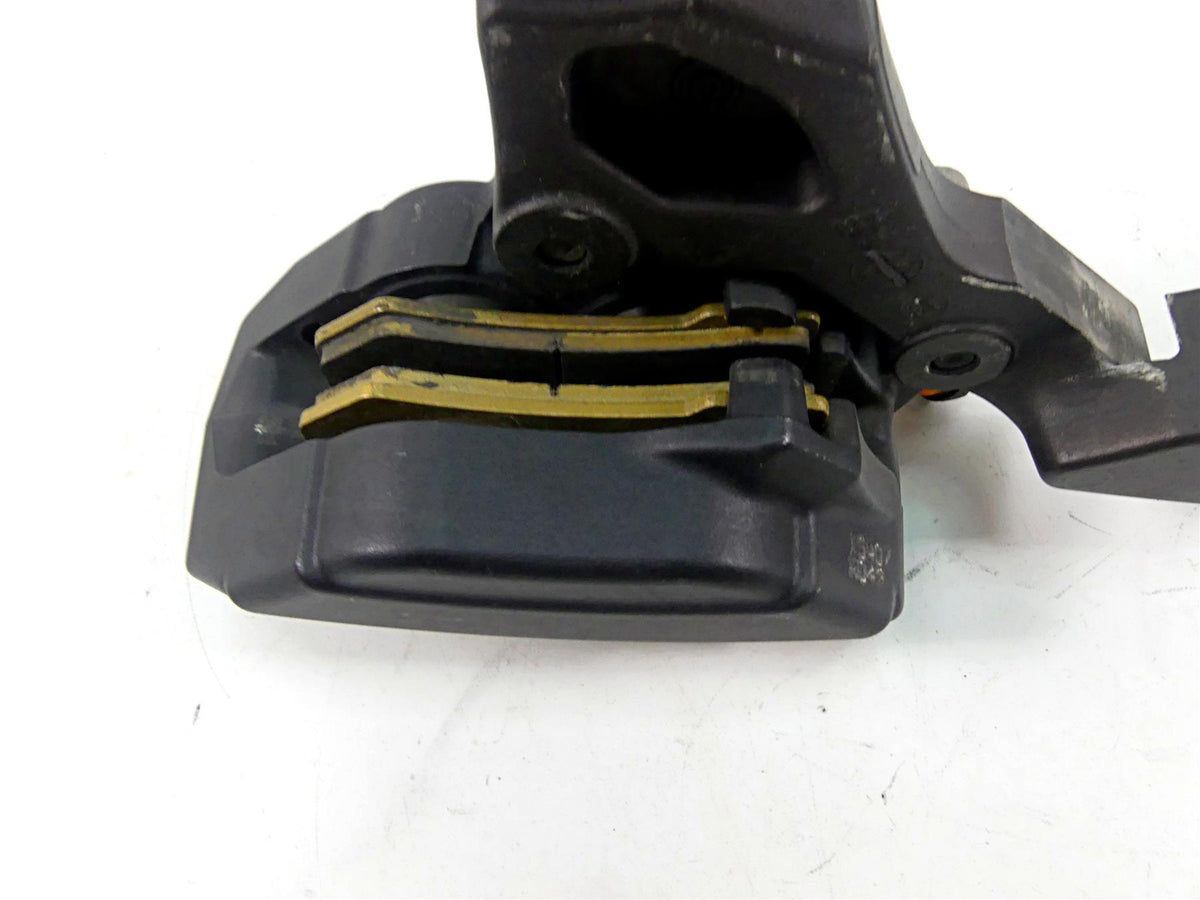 2015 Harley VRSCF Muscle V-Rod Rear Brake Caliper & Bracket Set 43050-08 {{ shop.shopifyCountryName }} - Mototech271