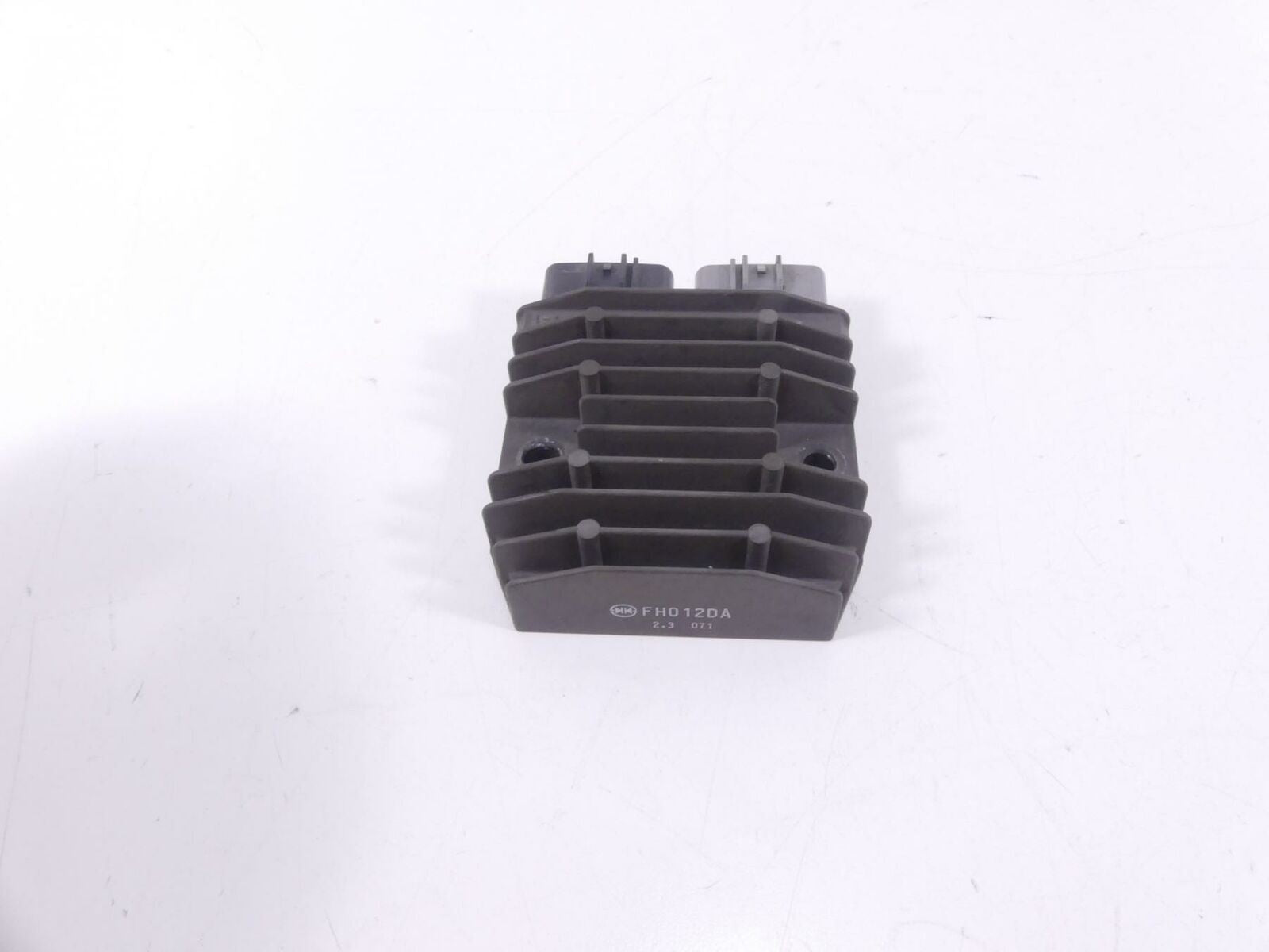 2012 BMW S1000RR K46 Rectifier Voltage Regulator 12317718422 {{ shop.shopifyCountryName }} - Mototech271