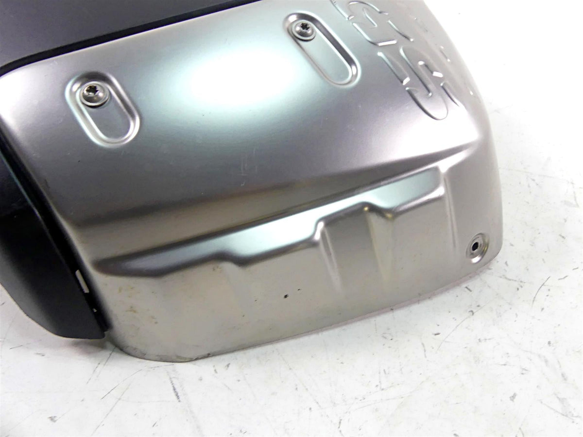 2009 BMW R1200 GS K25 Tank Right Side Cover Fairing 46637693432 46637700874 {{ shop.shopifyCountryName }} - Mototech271