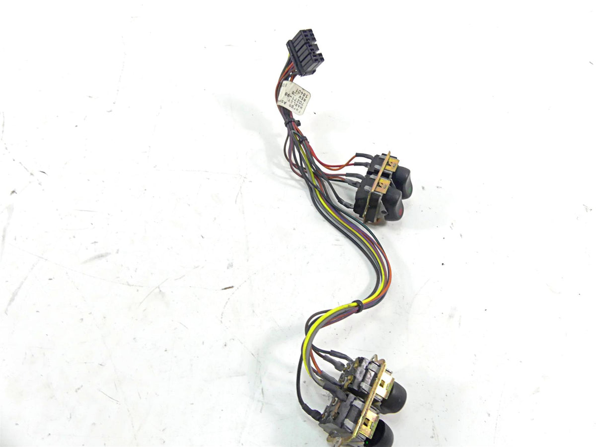 2006 Harley Touring FLHTCU SE E-Glide Auxiliary Spot Spkr Switches Set 70271-98 {{ shop.shopifyCountryName }} - Mototech271