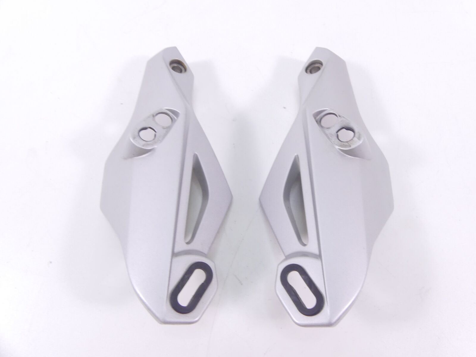 2008 BMW R1200R K27 Front Blinker Turn Signal Holder Mount Set 46637697224 {{ shop.shopifyCountryName }} - Mototech271