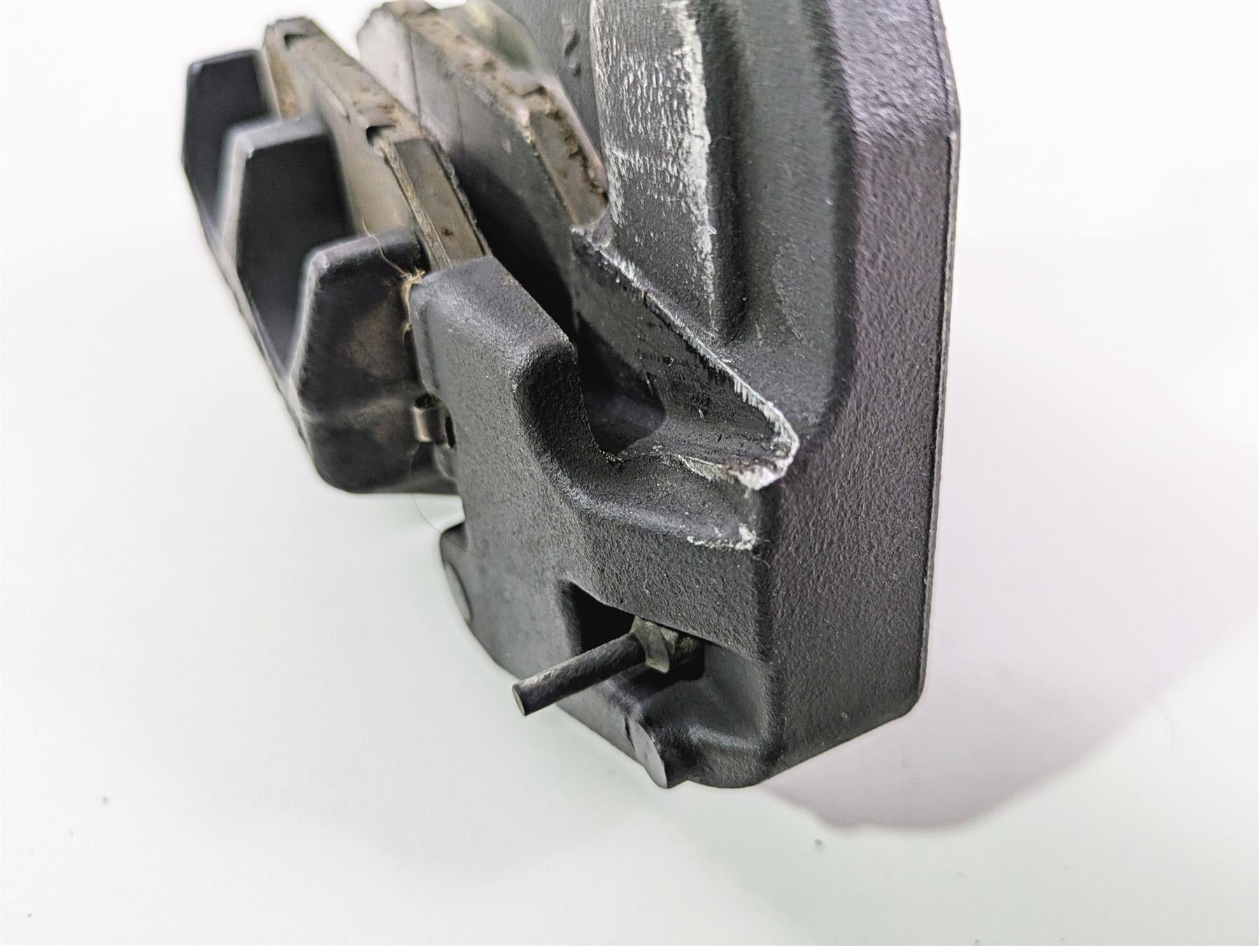 2018 Harley FLHCS Softail Heritage 115th Rear Brake Caliper & Bracket 41300192 {{ shop.shopifyCountryName }} - Mototech271